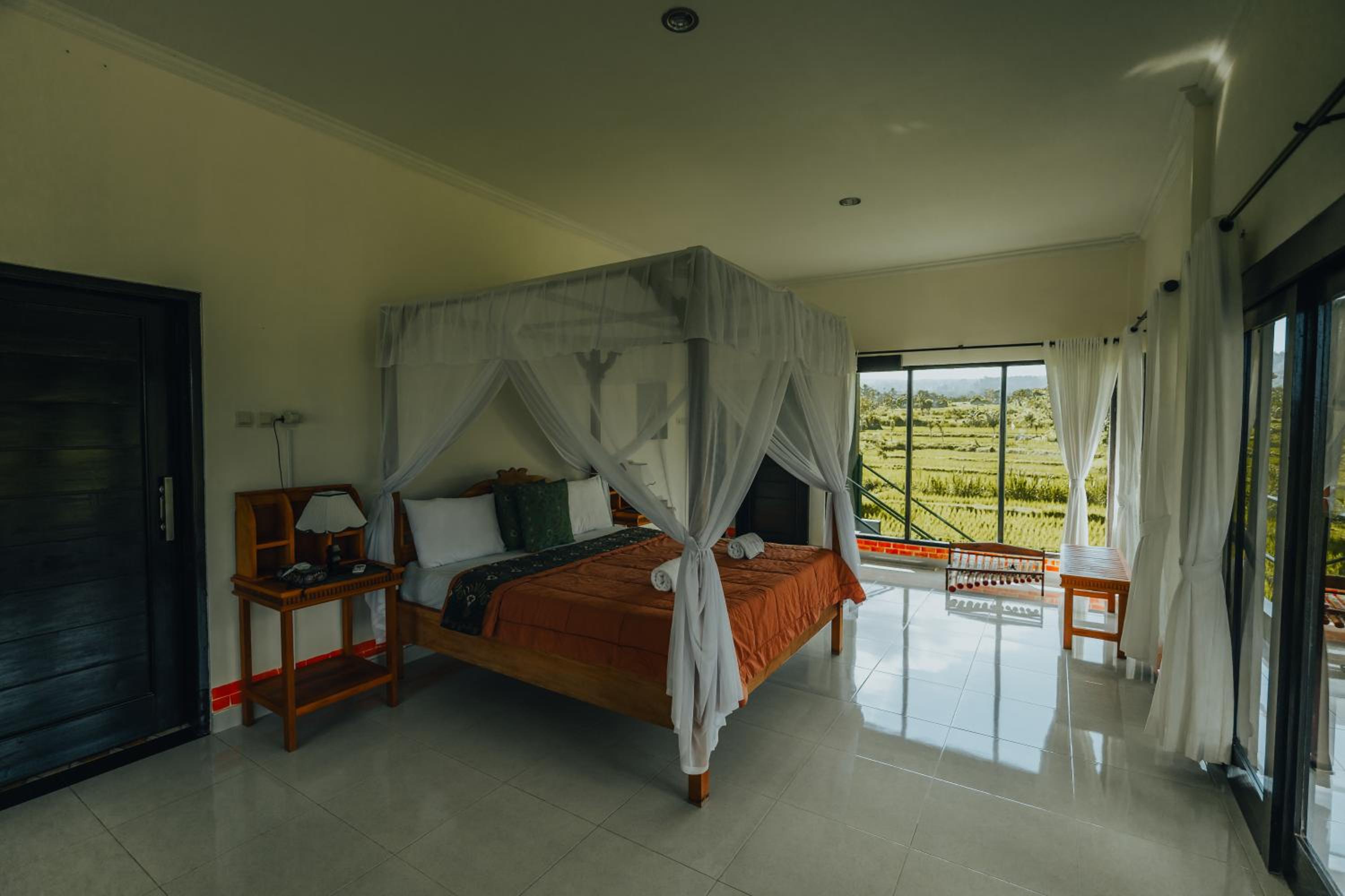 Queen Room with Garden View - Photo 58