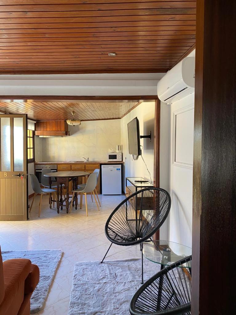 Villa - Photo 2