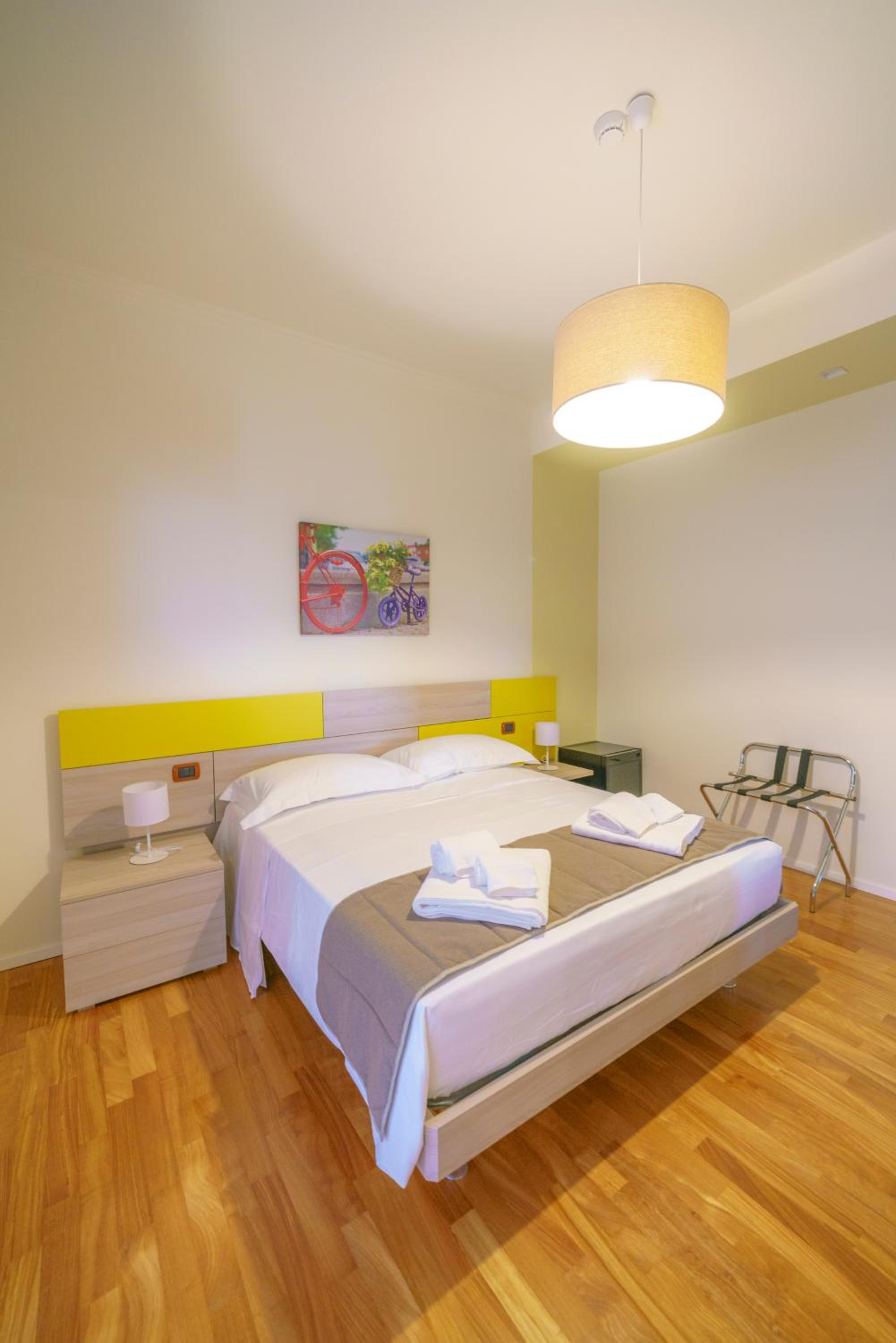Queen Room with Balcony photo 1