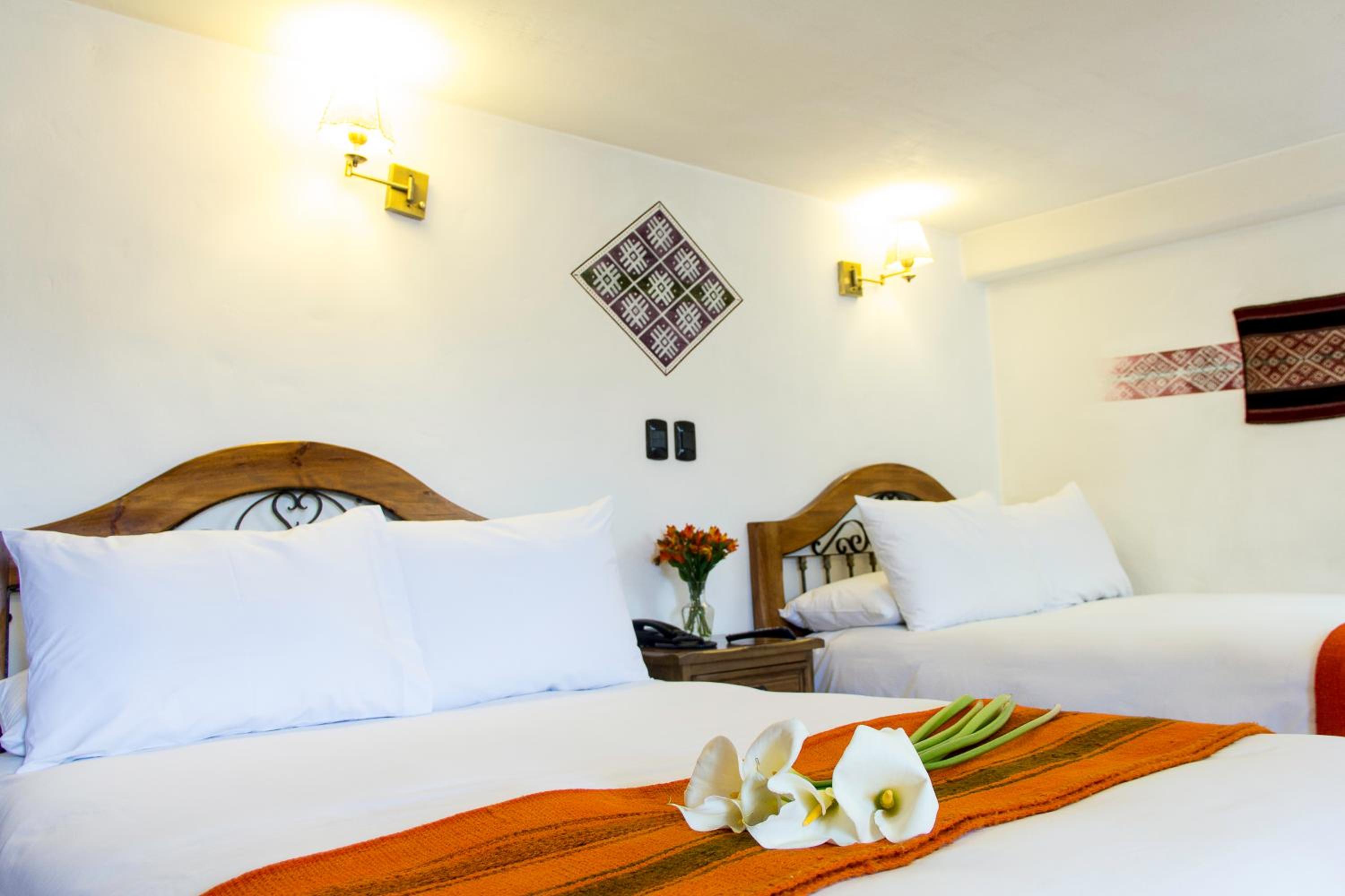 Twin Room - Photo 3