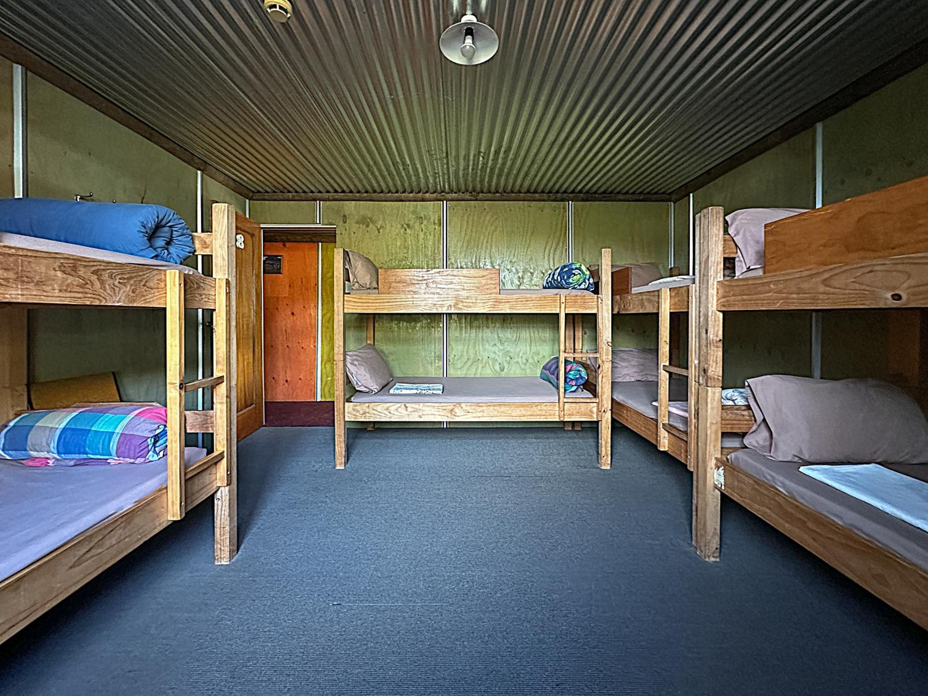 Bed in 8-Bed Mixed Dormitory Room photo 1