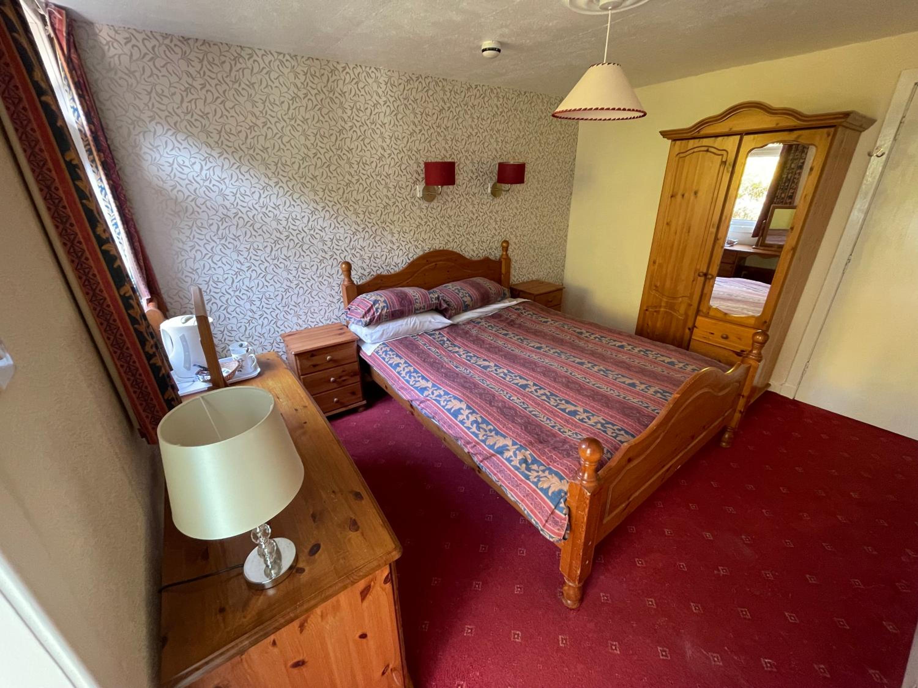 Double Room with Private Bathroom