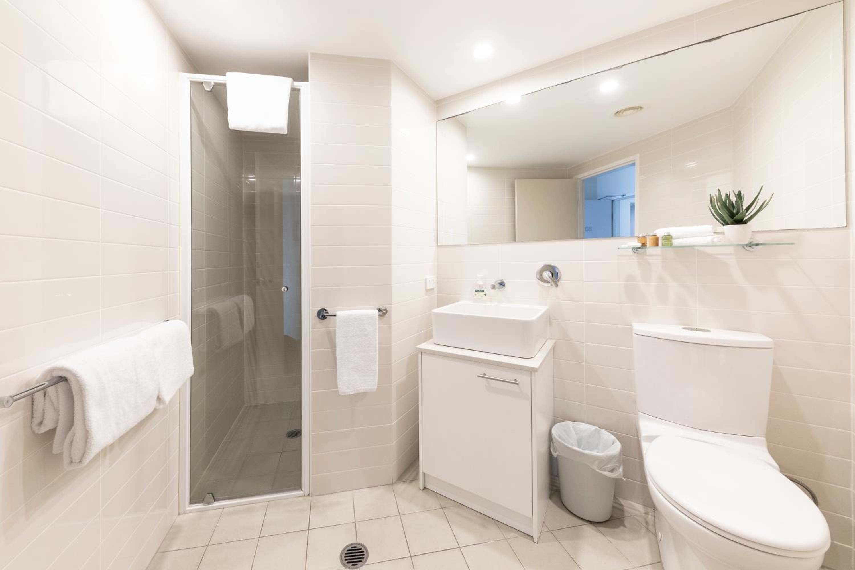 One-Bedroom Apartment with Town View photo 3