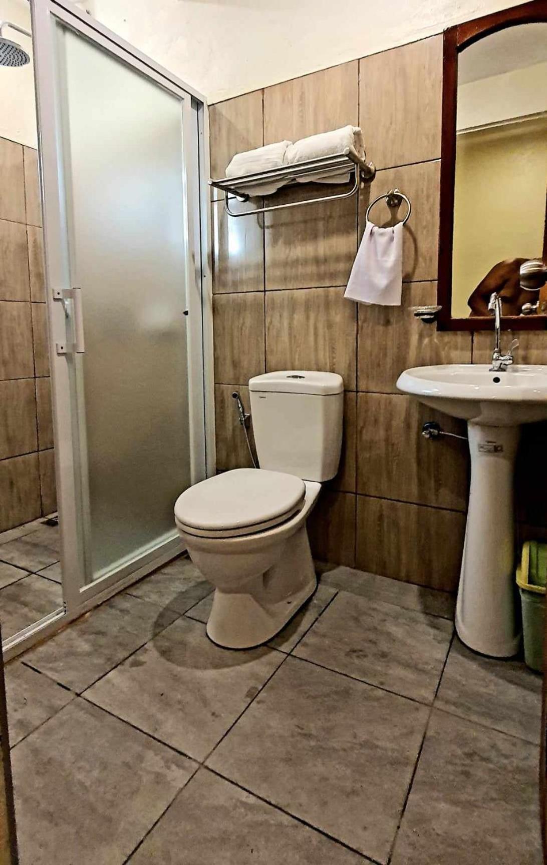 Deluxe Bungalow - Photo 12