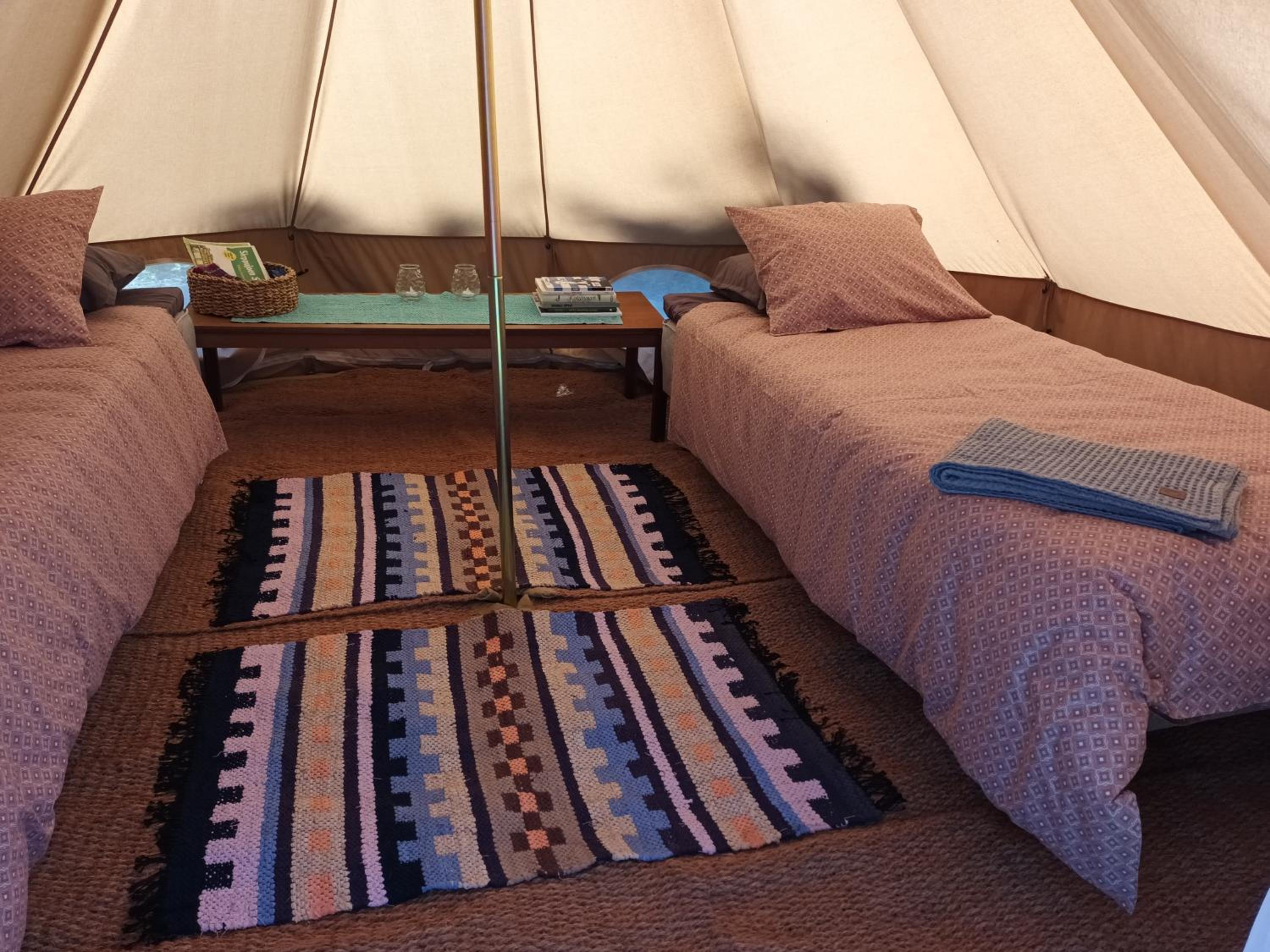Tent - Photo 3
