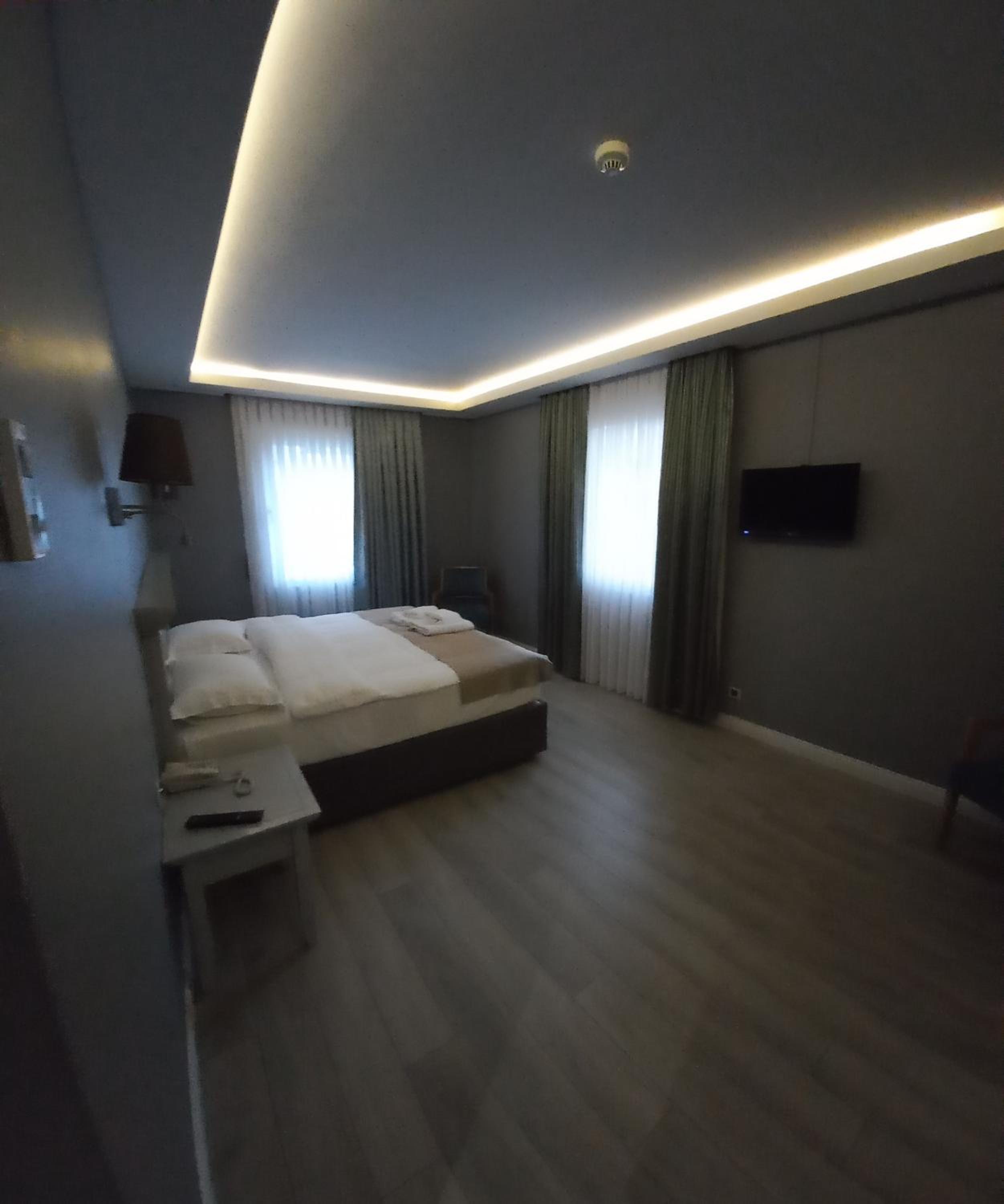 Superior Triple Room photo 2