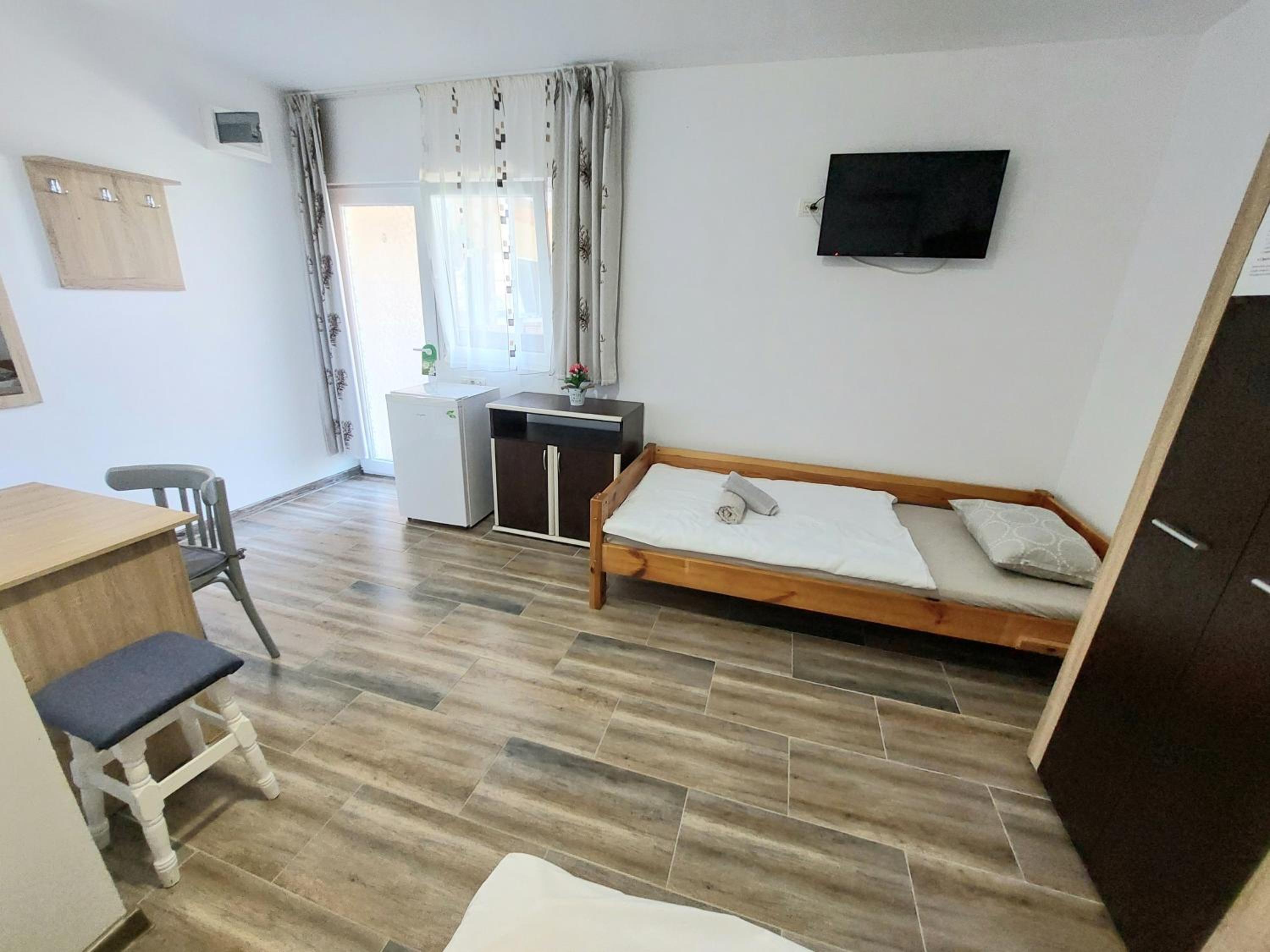 Superior Triple Room photo 2
