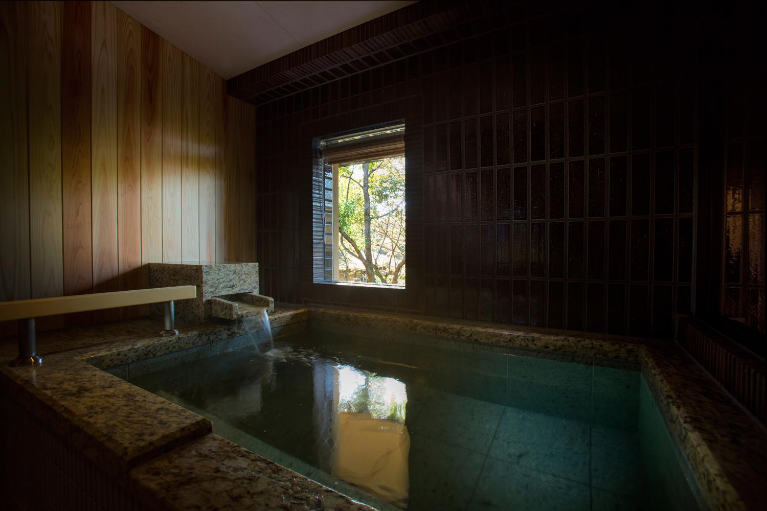 Twin Room TYPE A - Non-Smoking (3rd Floor) - Photo 5