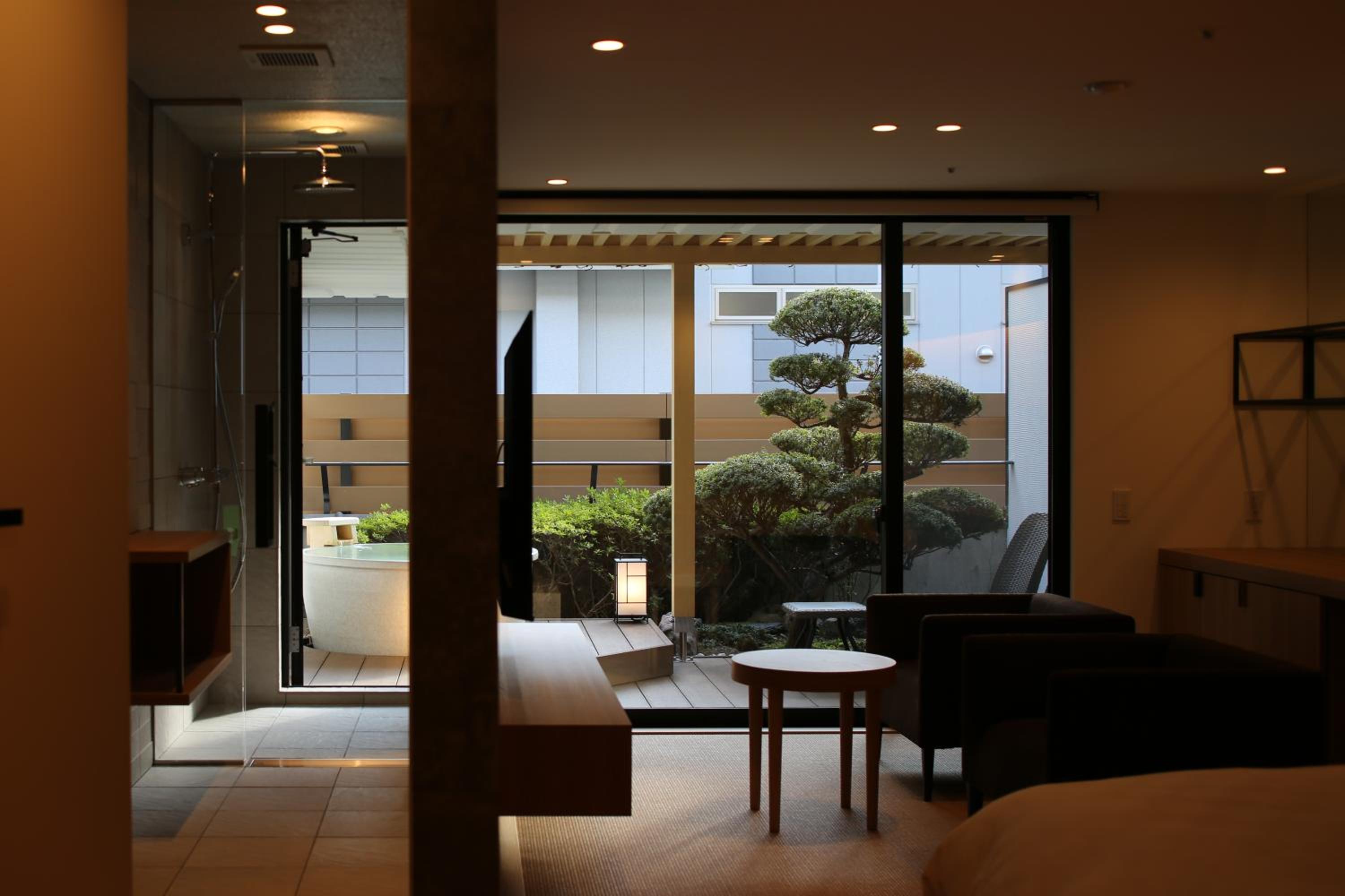 Superior Twin Room with Garden View photo 2