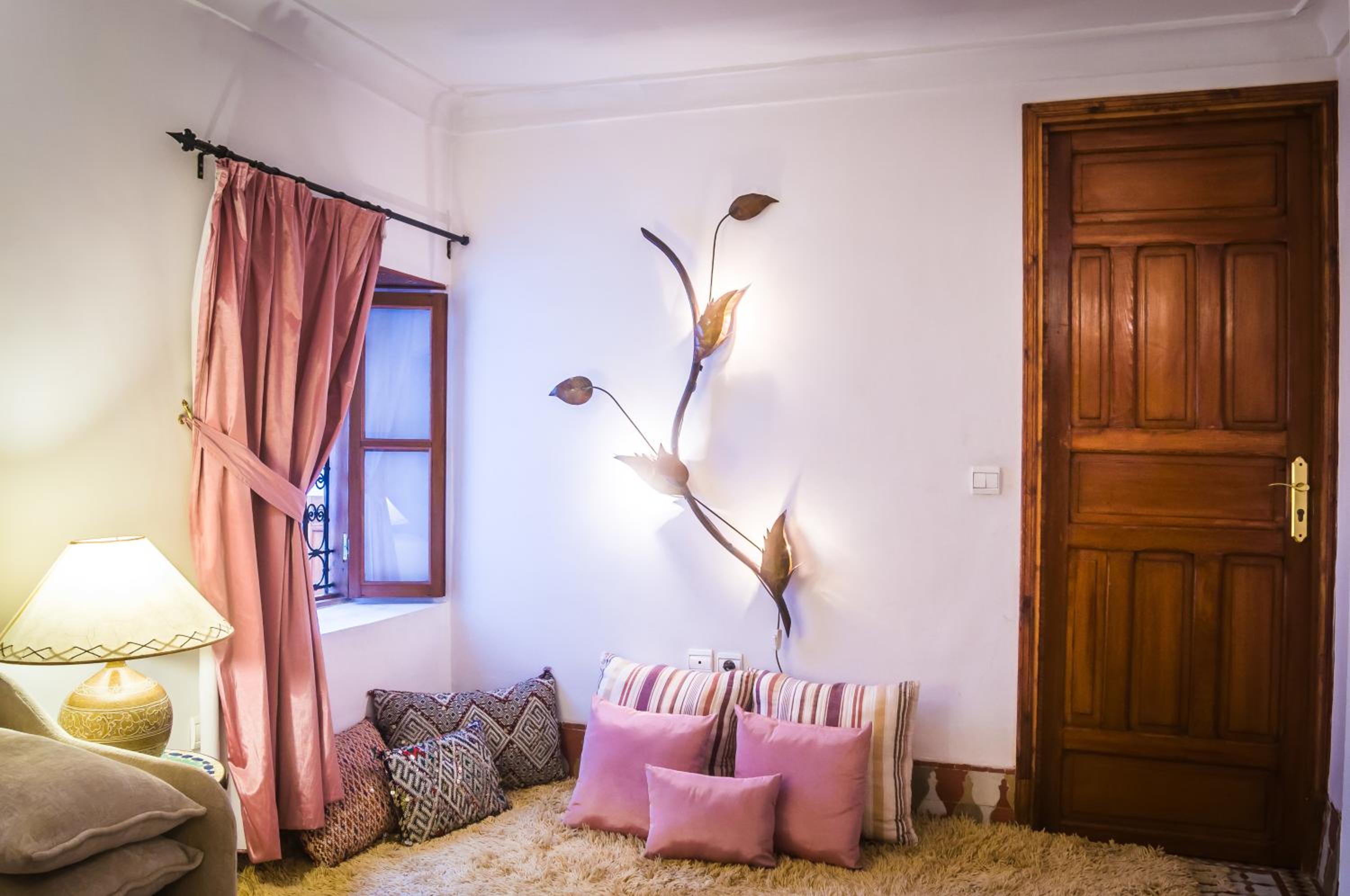Junior Suite - Warda (2 single beds or 1 king size bed)