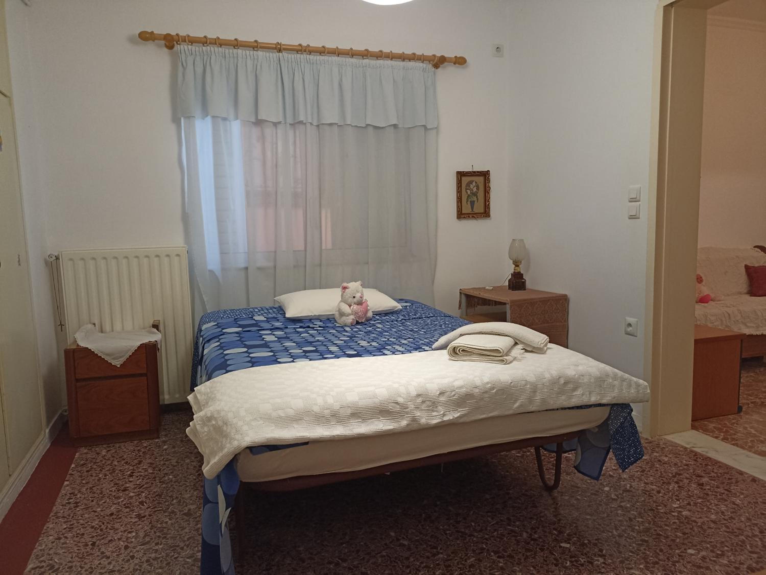 Two-Bedroom House - Photo 34