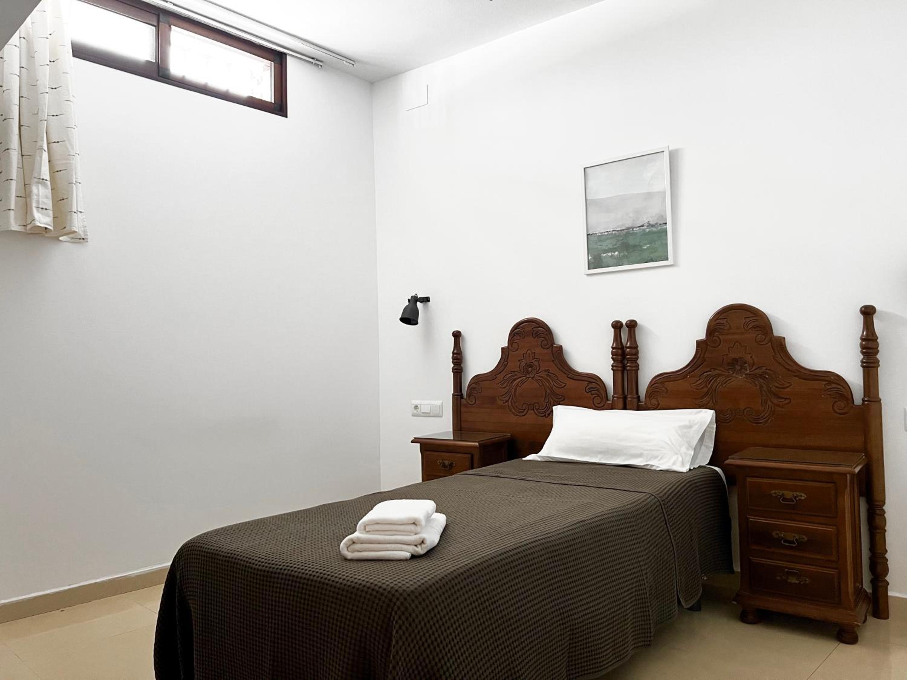 Budget Single Room photo 2