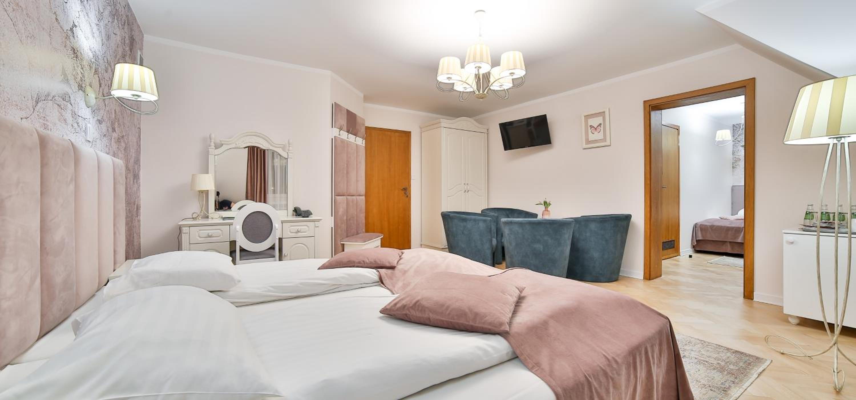 Two-Bedroom Apartment - Photo 10