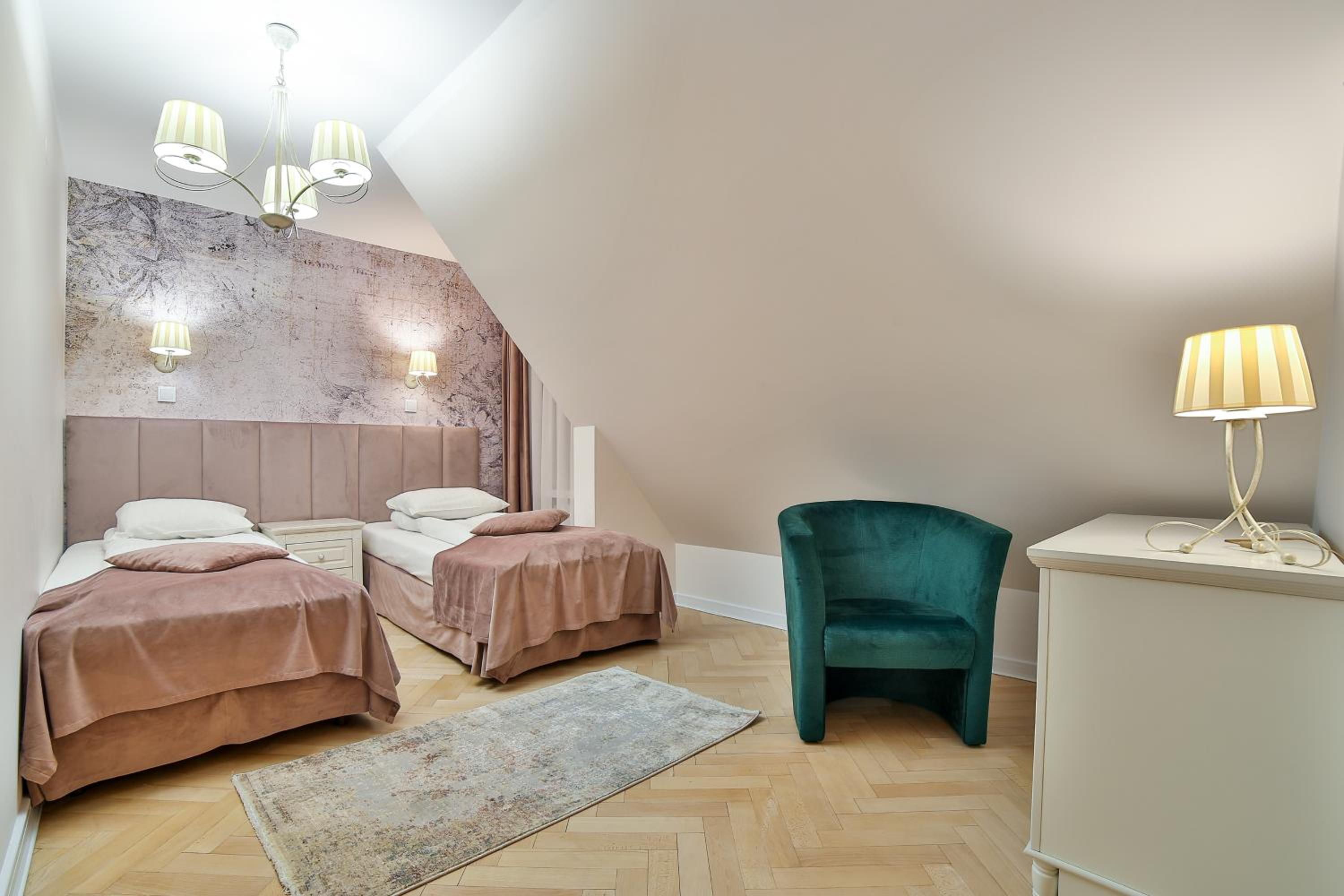 Two-Bedroom Apartment - Photo 6