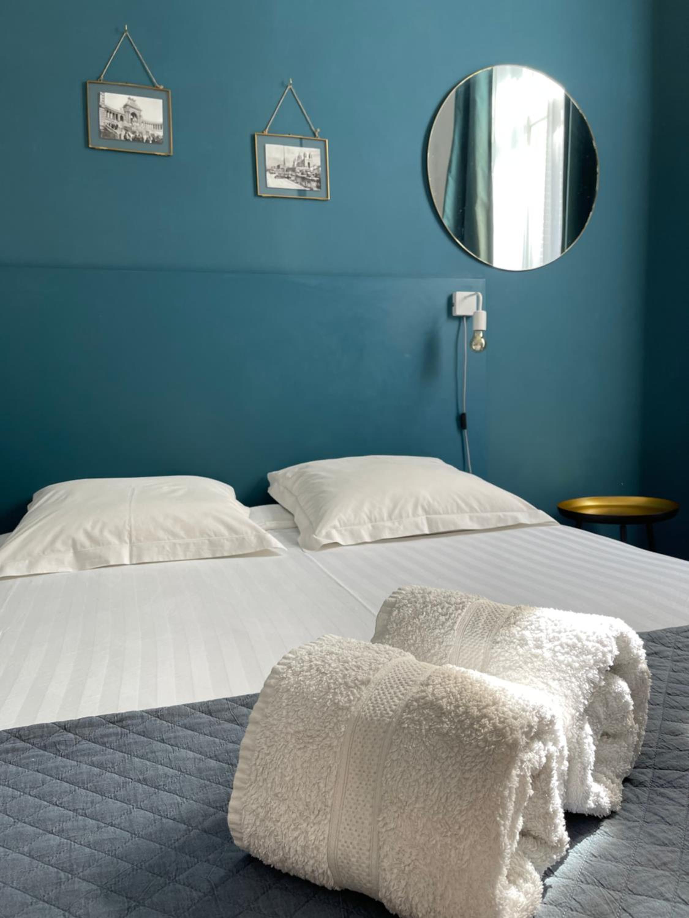 Two-Bedroom Suite - Photo 6