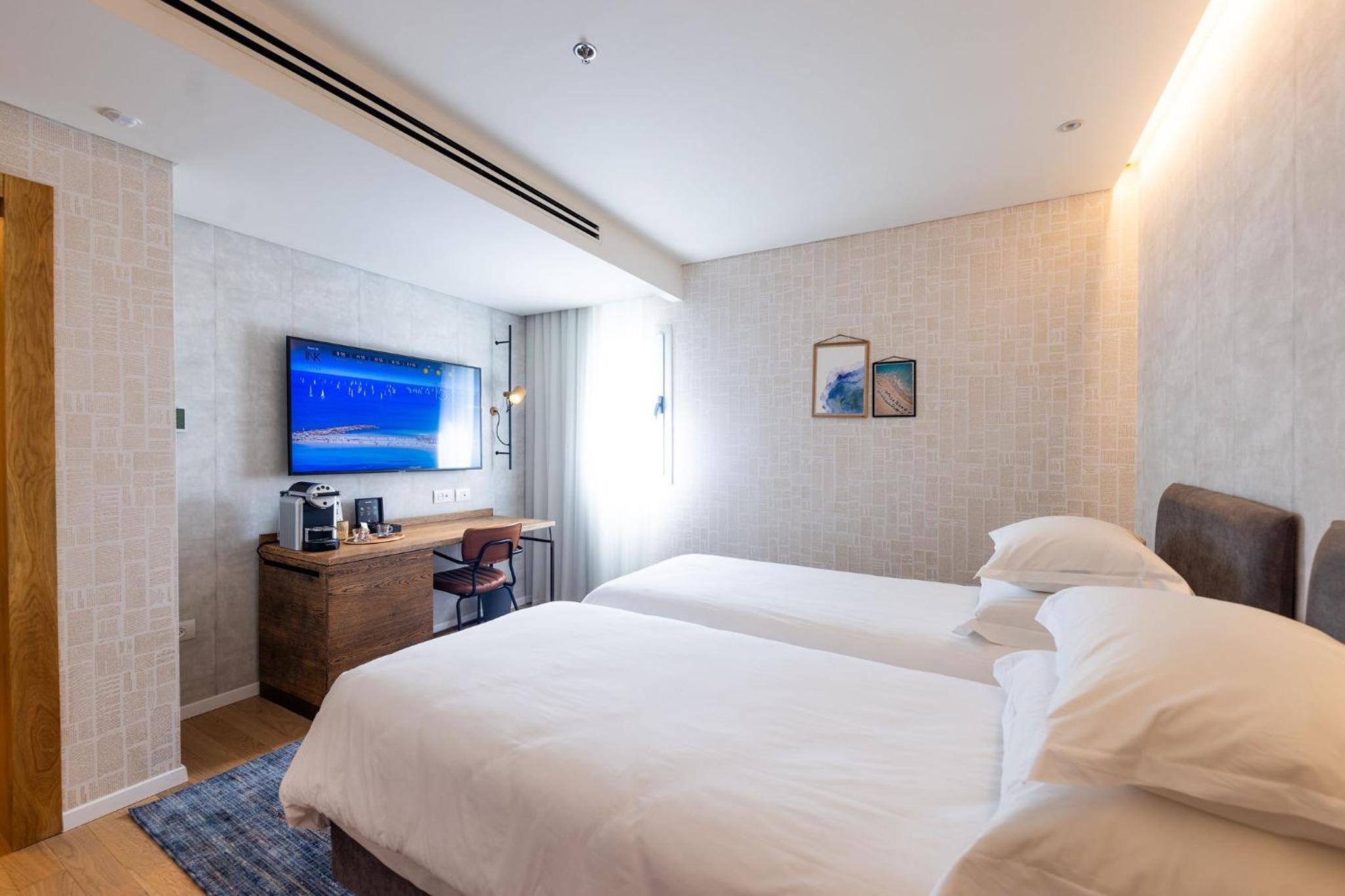 Superior Twin Room - Photo 2