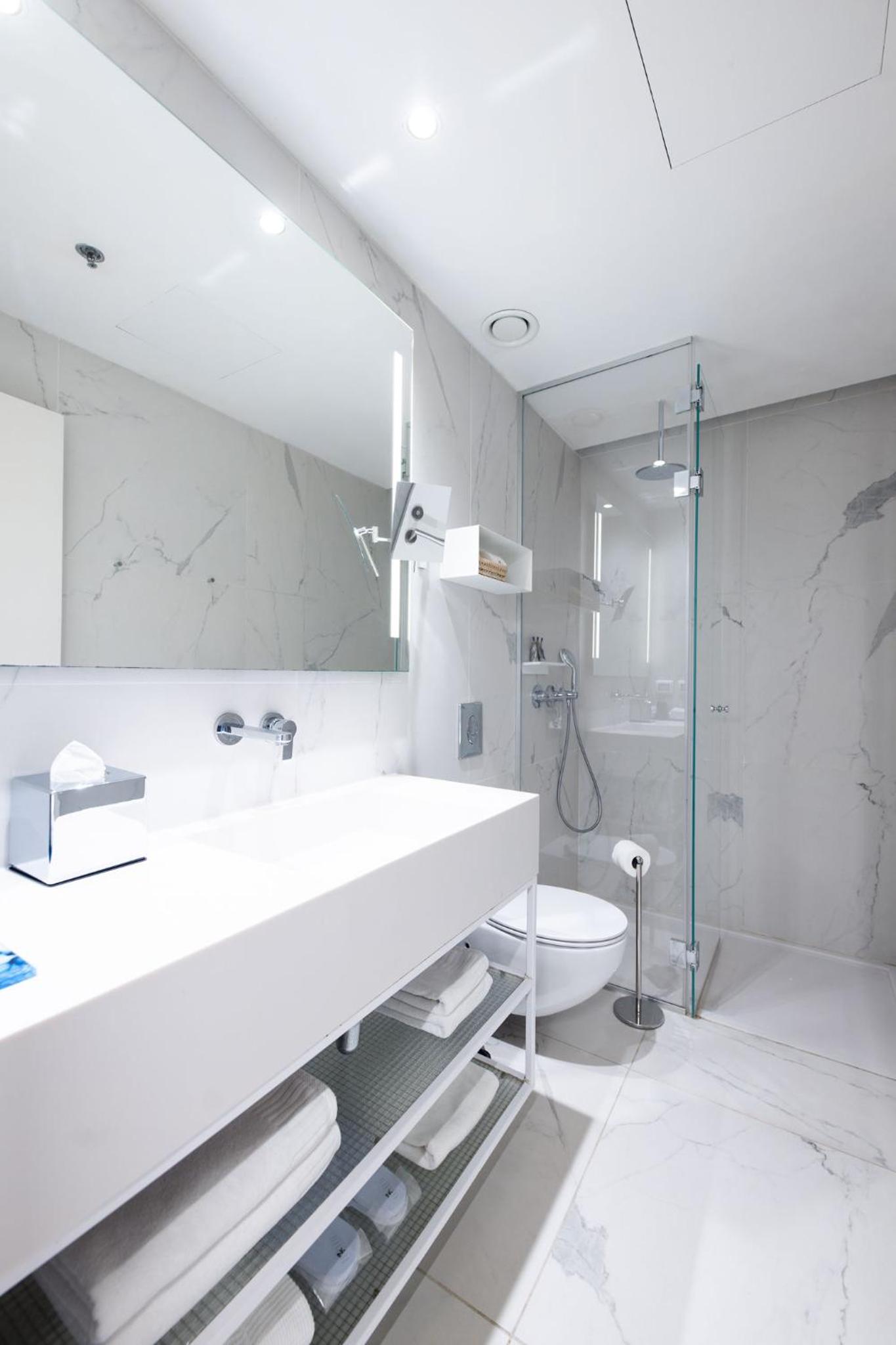 Superior Twin Room - Photo 4