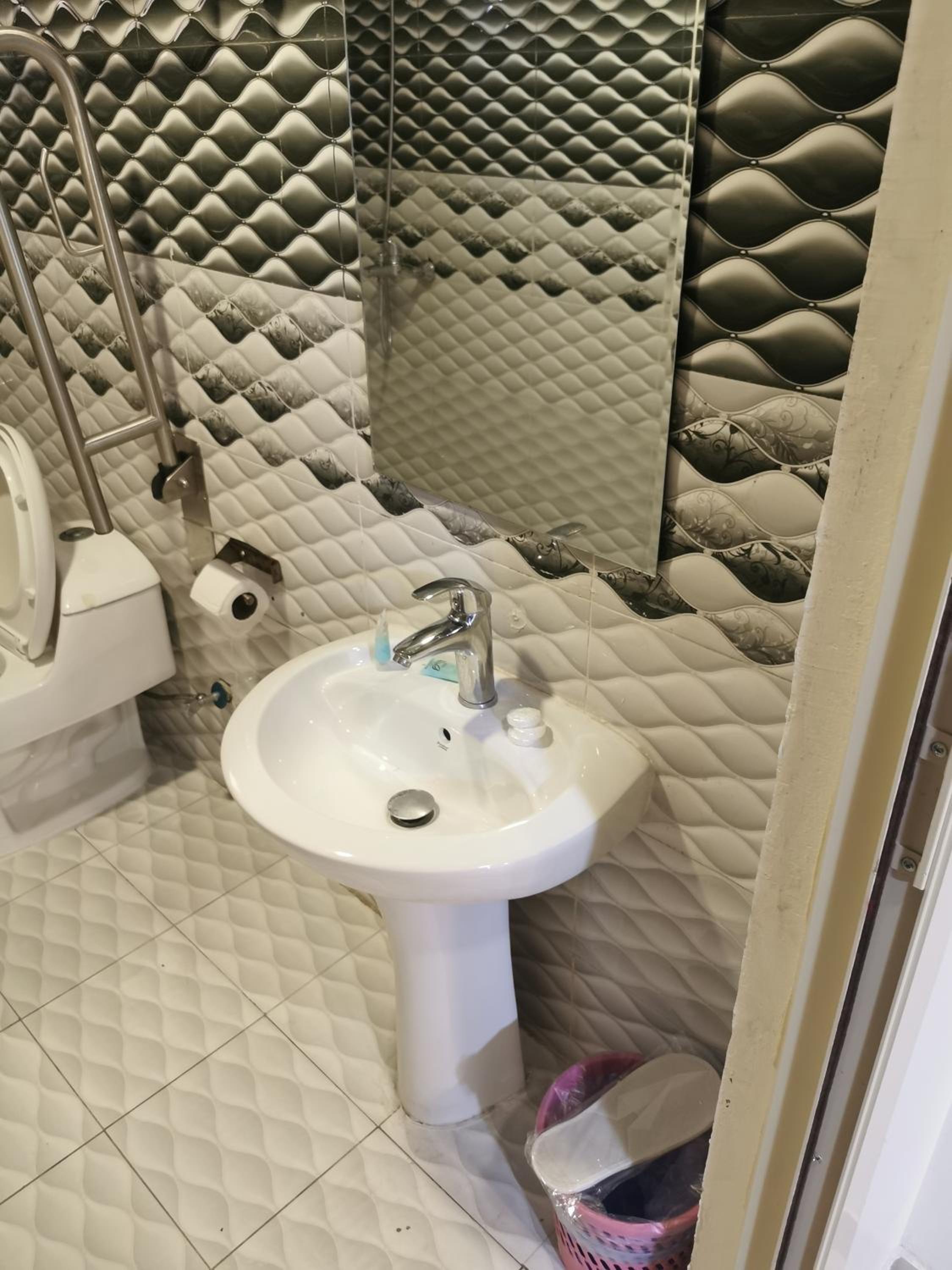 Double Room - Disability Access photo 2
