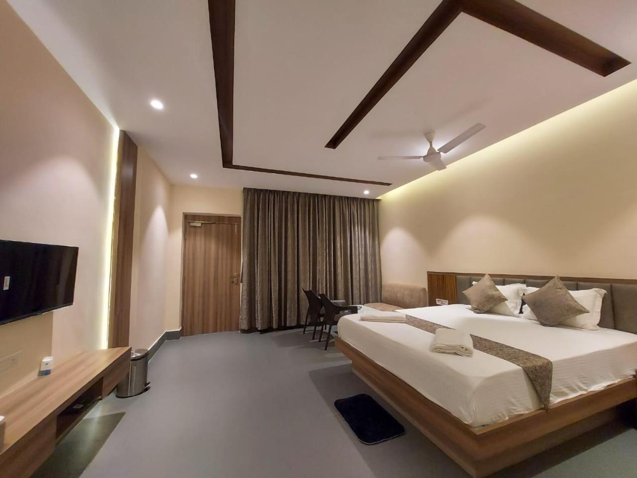 Super Deluxe Room