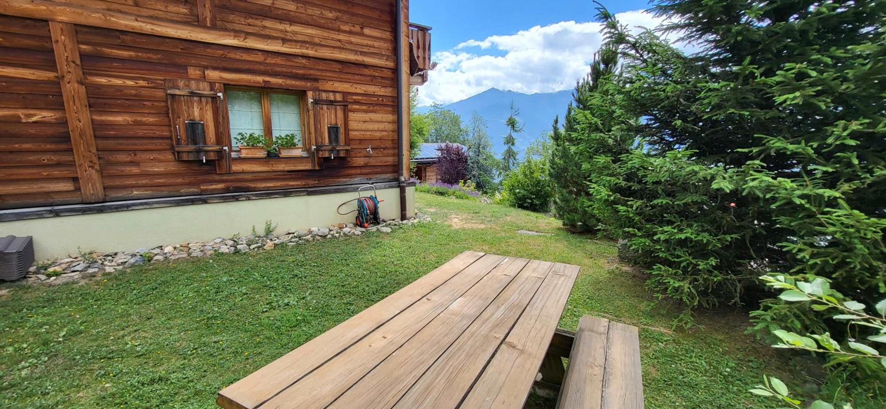 Three-Bedroom Chalet photo 1