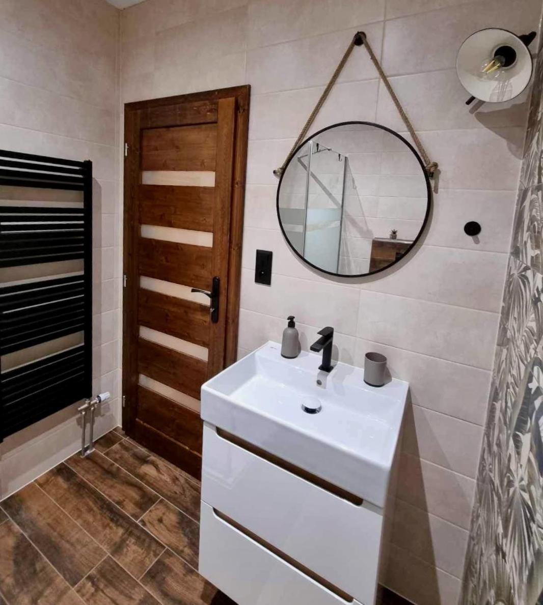 One-Bedroom Apartment - Photo 7