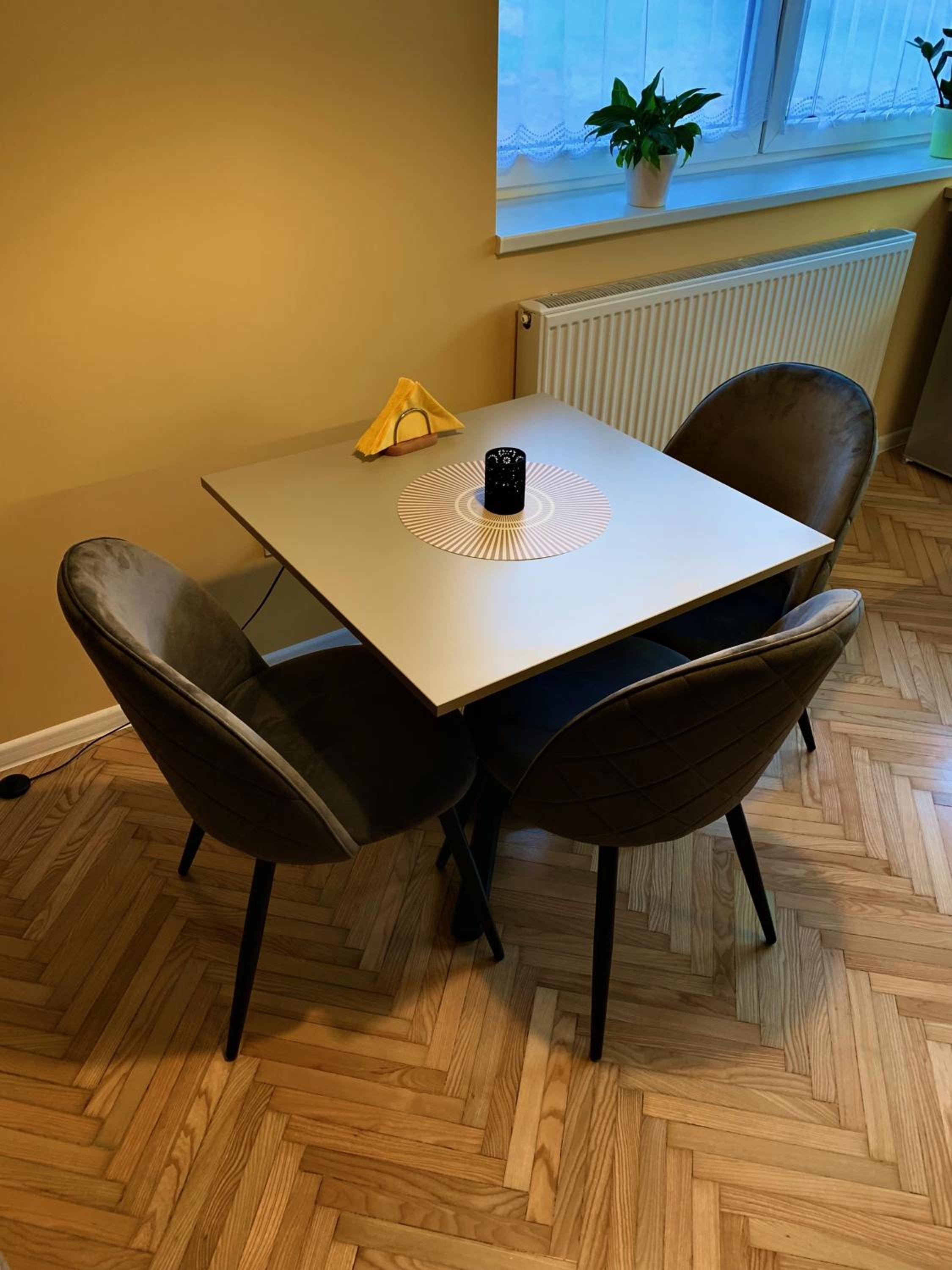 One-Bedroom Apartment - Photo 4