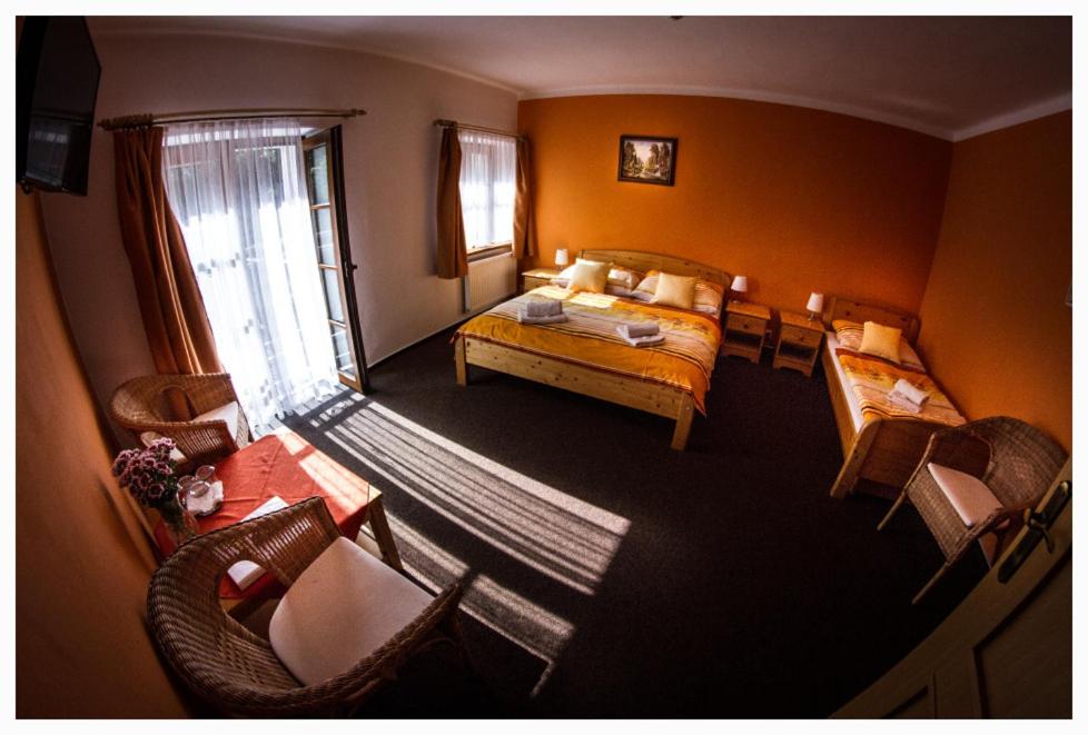Triple Room photo 2