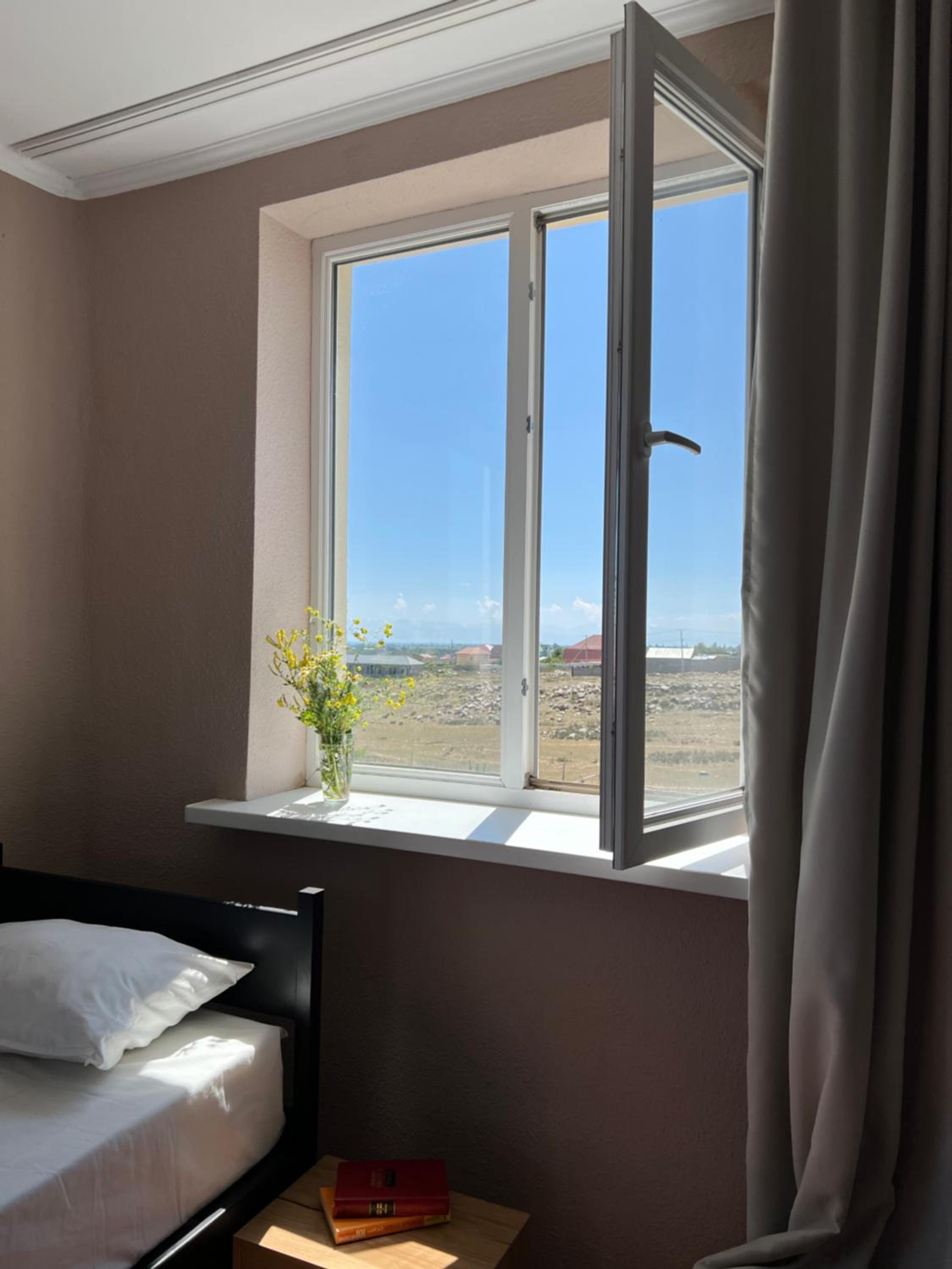 Twin Room with Lake View photo 3