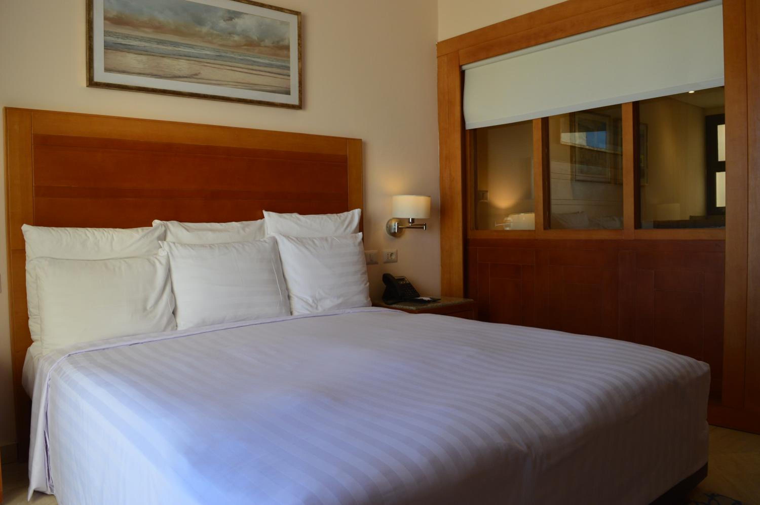 Suite with Garden View - Photo 1