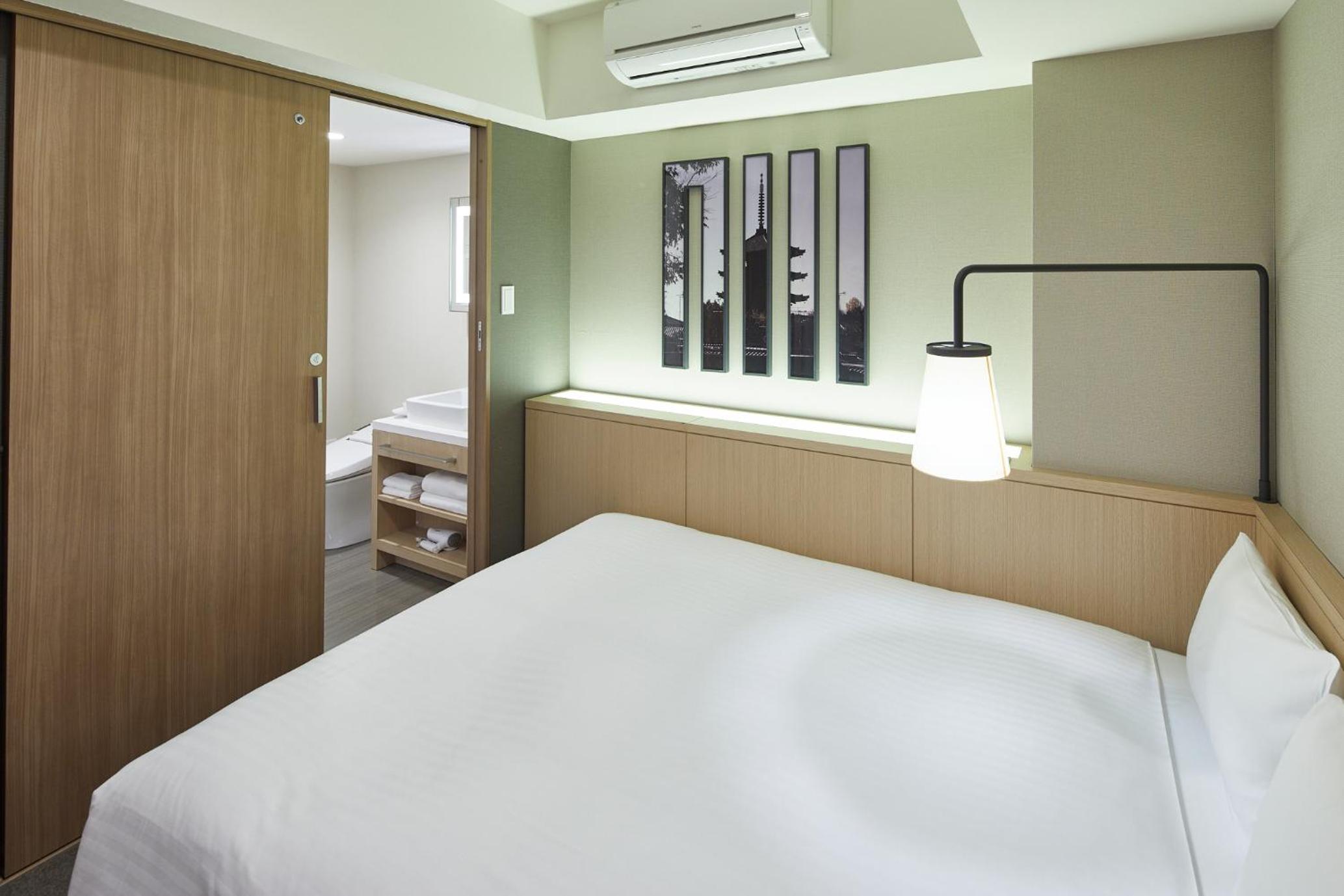 Double Room - Non-Smoking  - Photo 4
