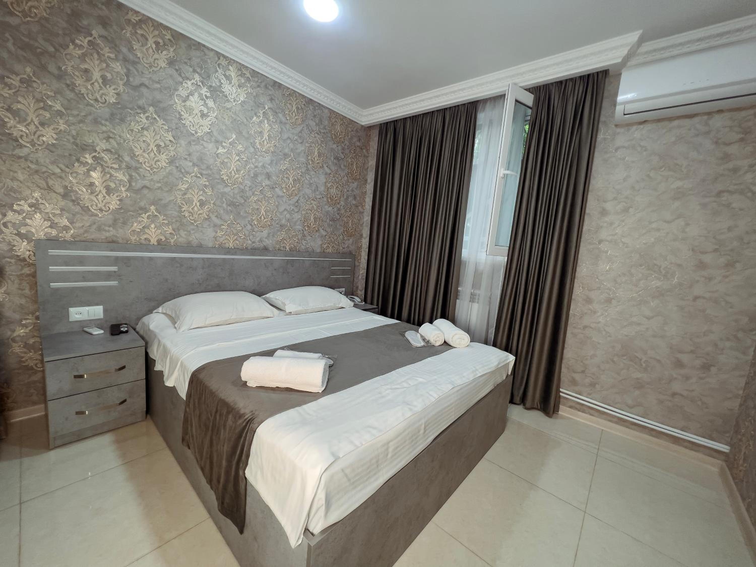 Deluxe Double Room photo 3