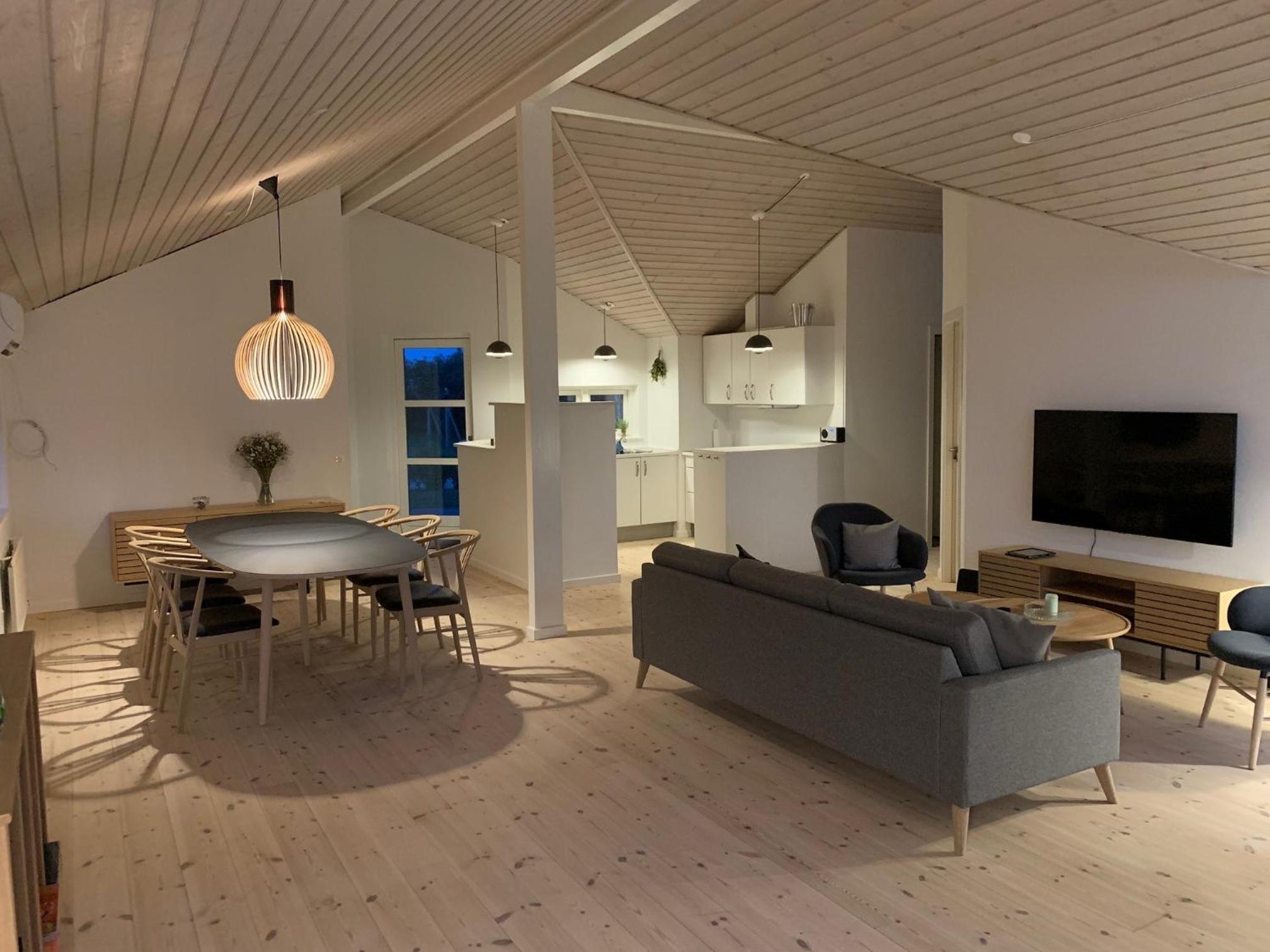 Four-Bedroom House photo 1