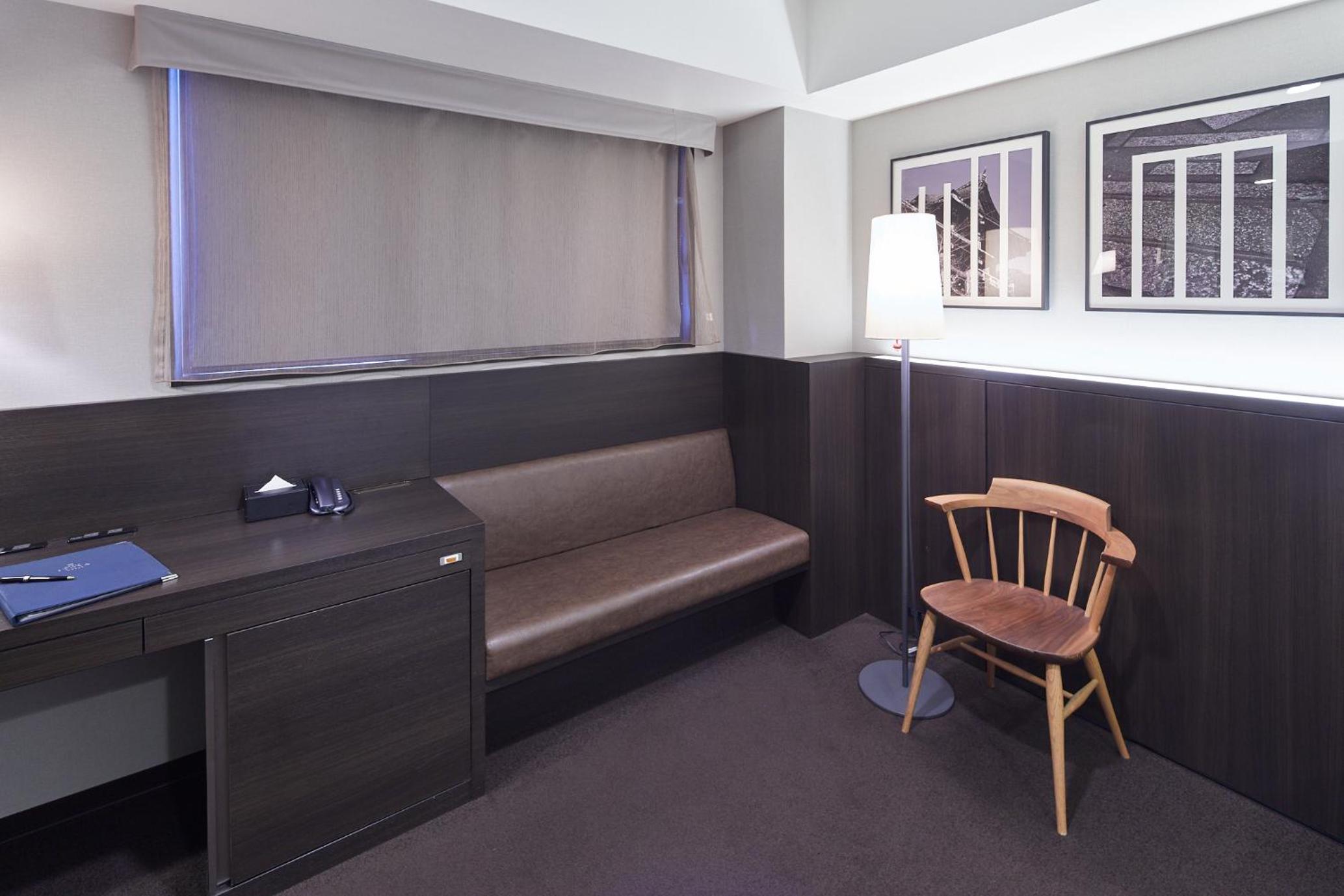 Corner Triple Room - Non-Smoking - Photo 8