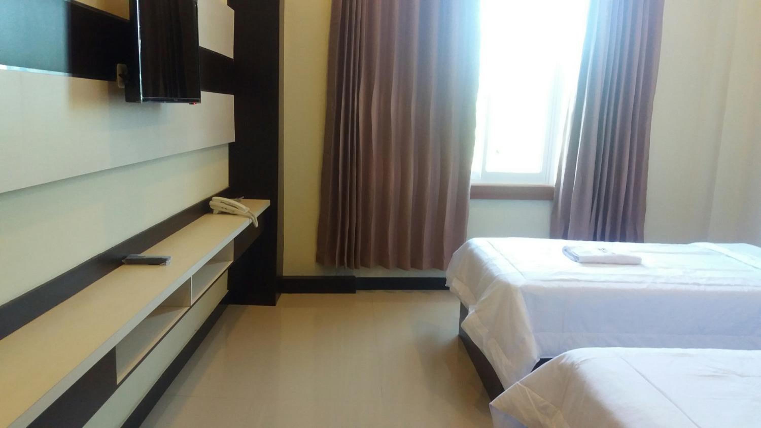 Double Or Twin Room With City View photo 2
