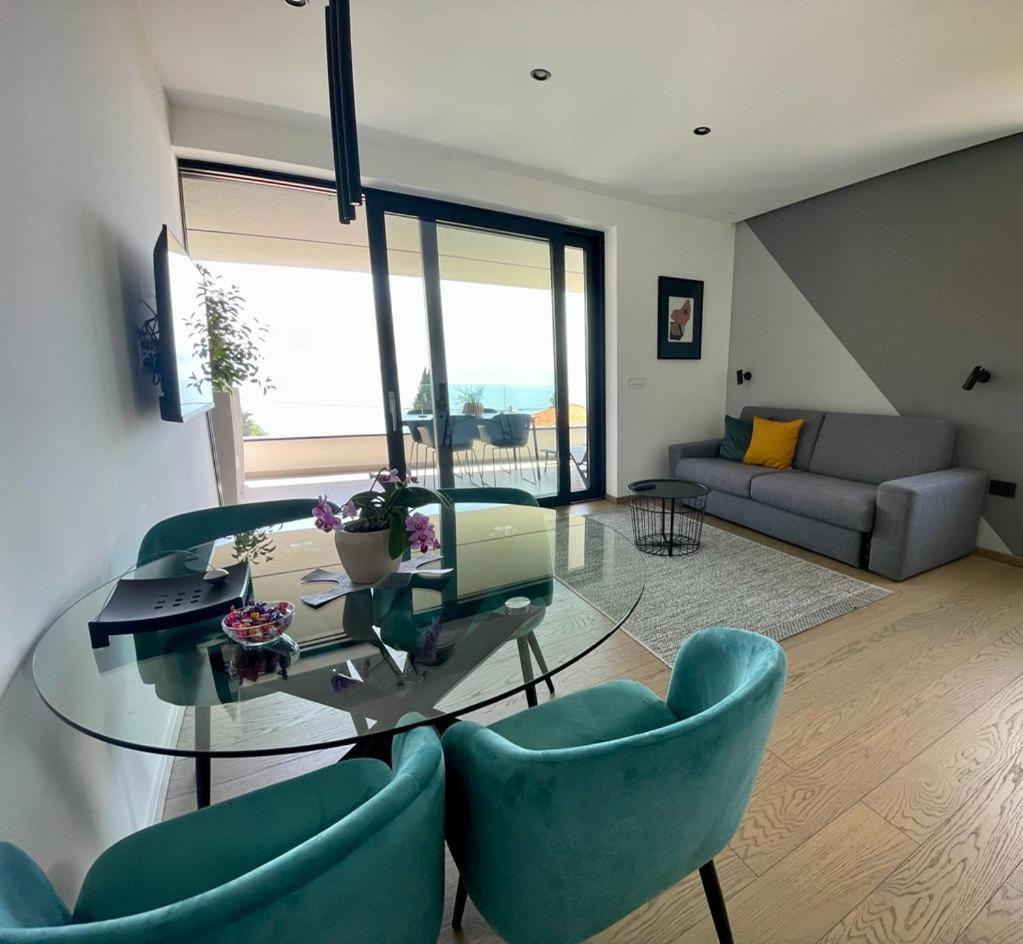 Apartment with Sea View photo 1