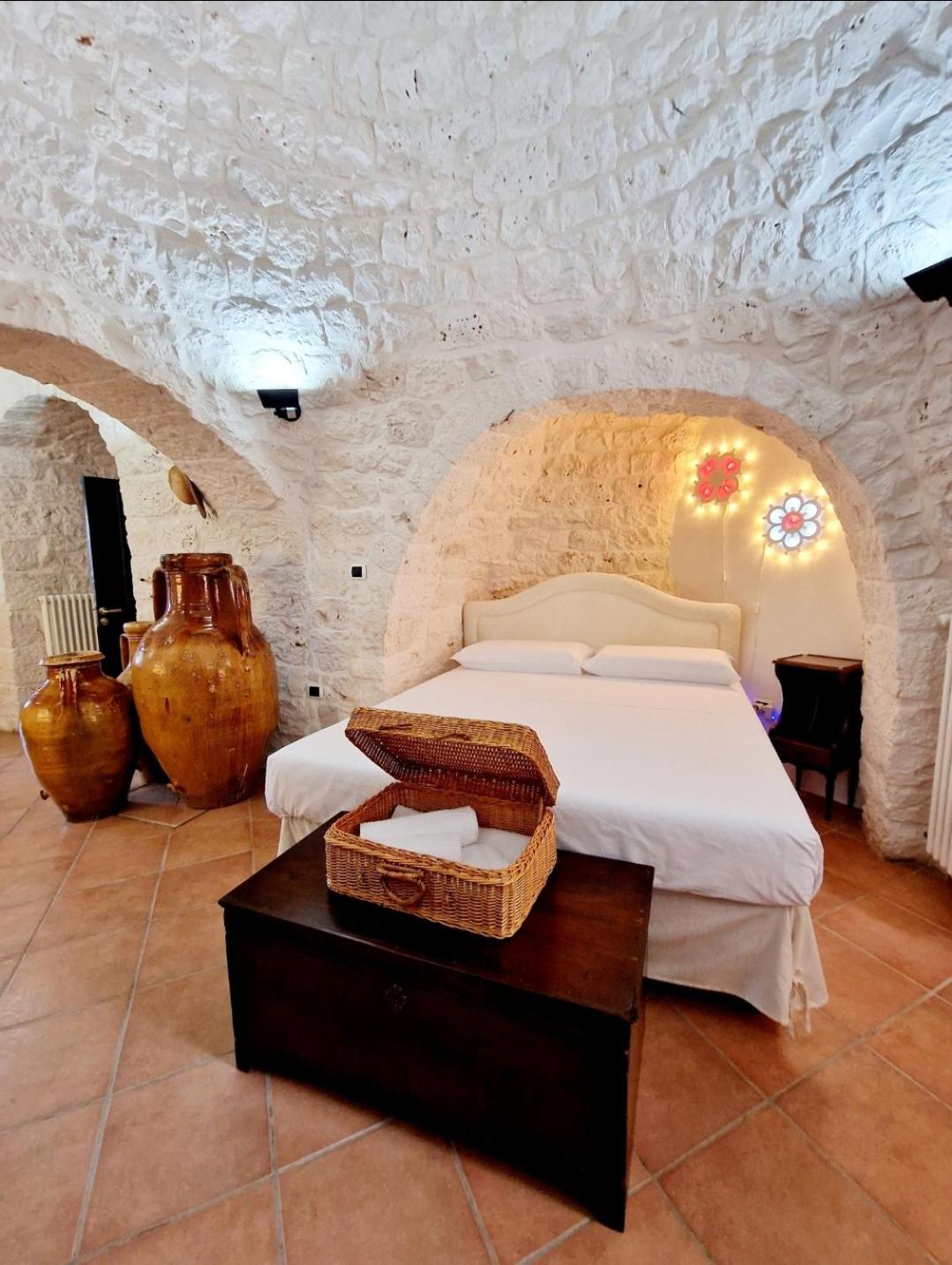 Suite With Hot Tub