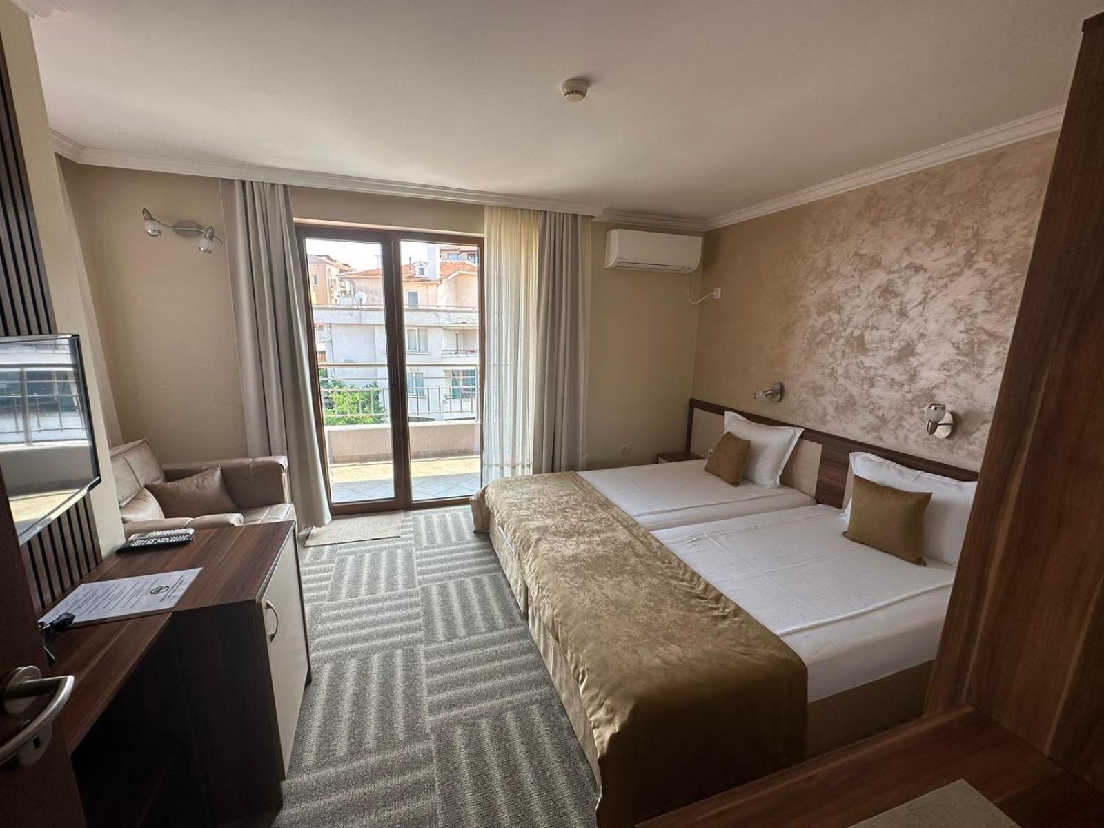 Double Room with Balcony (2 Adults + 1 Child)