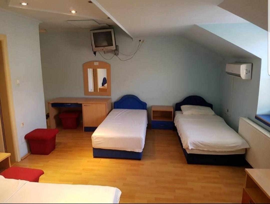 Twin Room photo 1