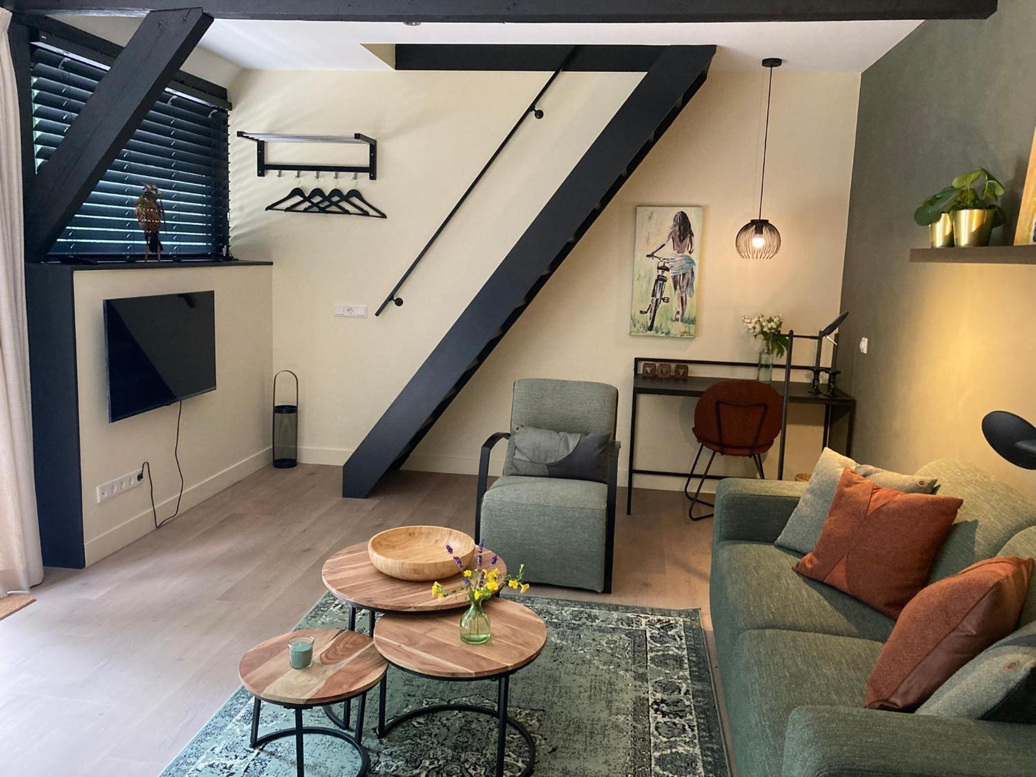 One-Bedroom House photo 1