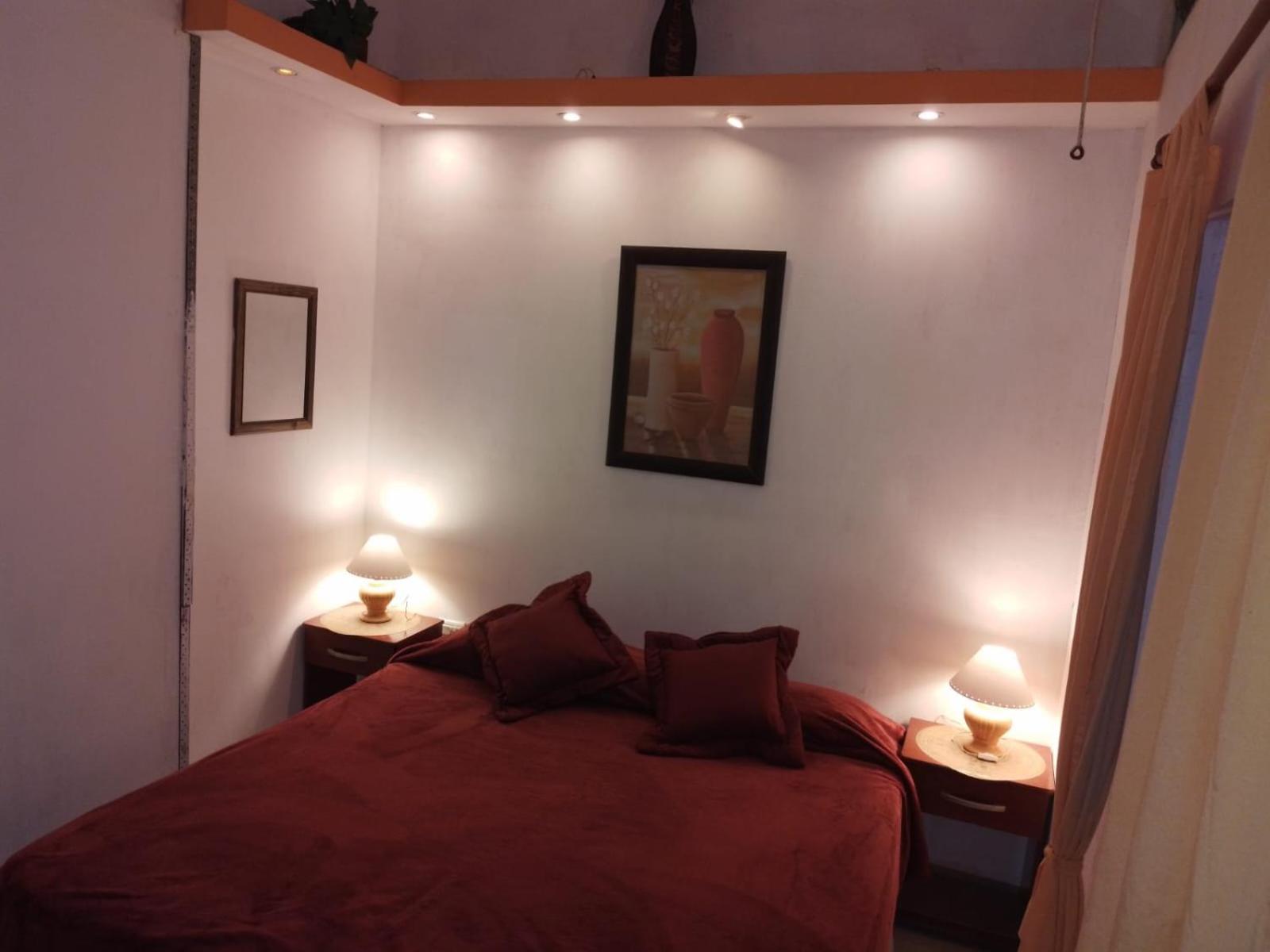 One-Bedroom Apartment photo 1