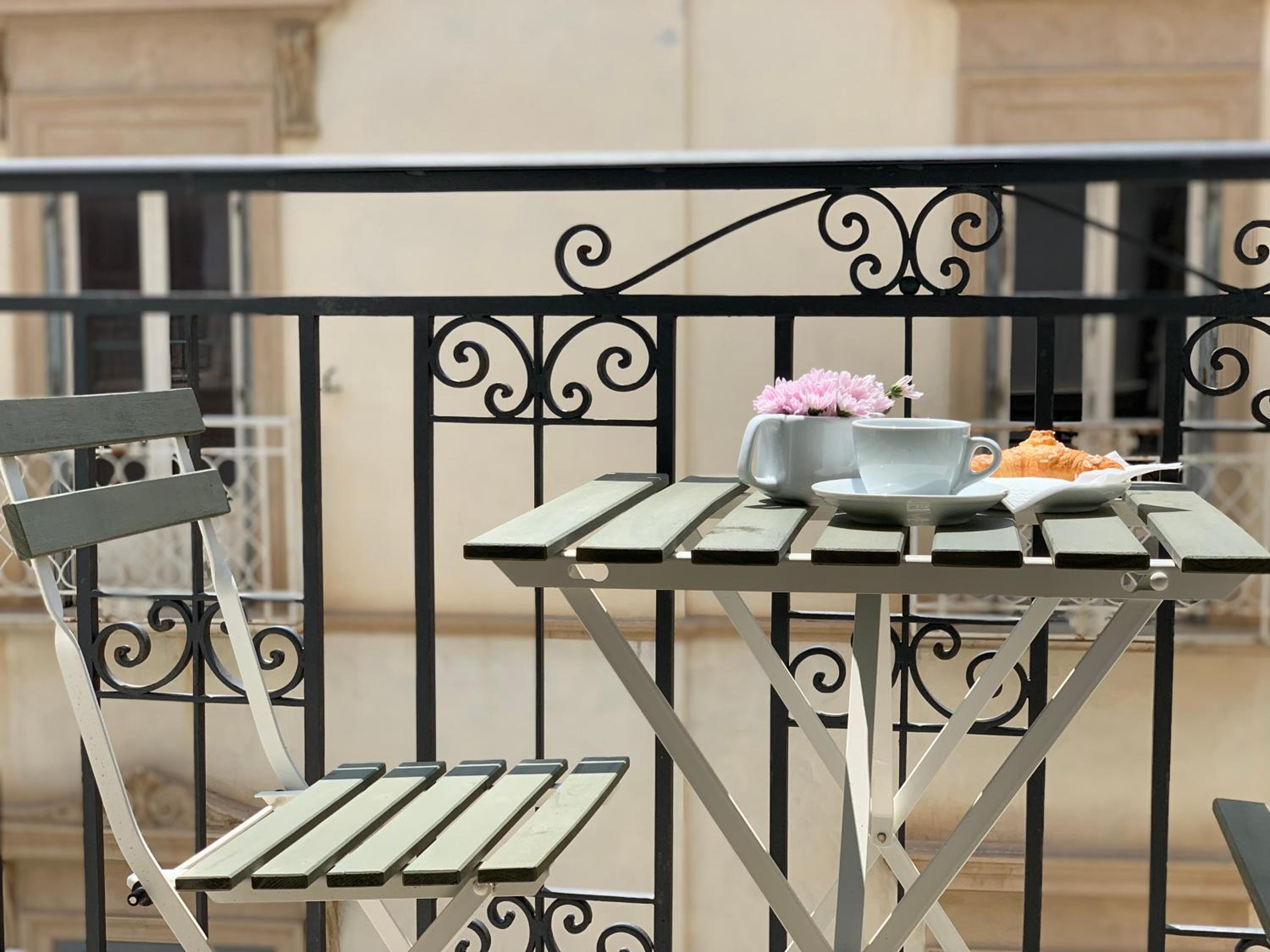 Junior Suite with Balcony photo 2