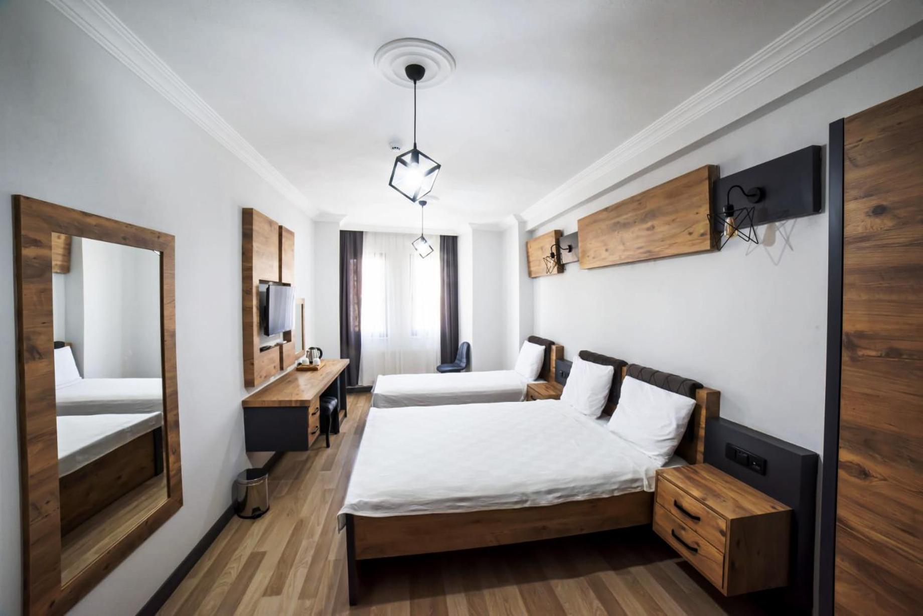 Triple Room with View - Photo 3