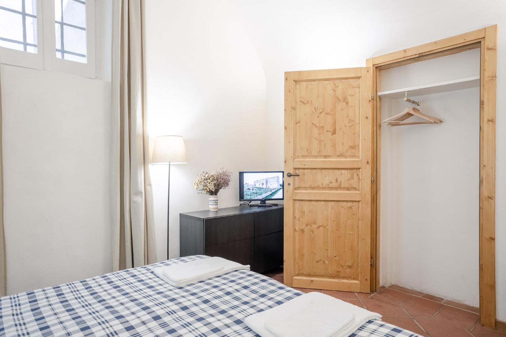 Economy Double Room photo 3