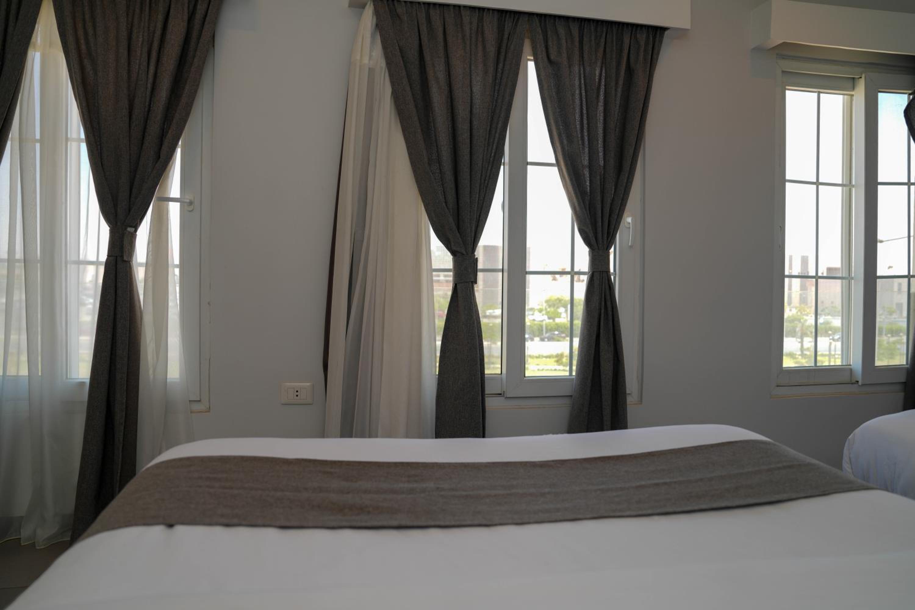 One-Bedroom Apartment - Photo 24