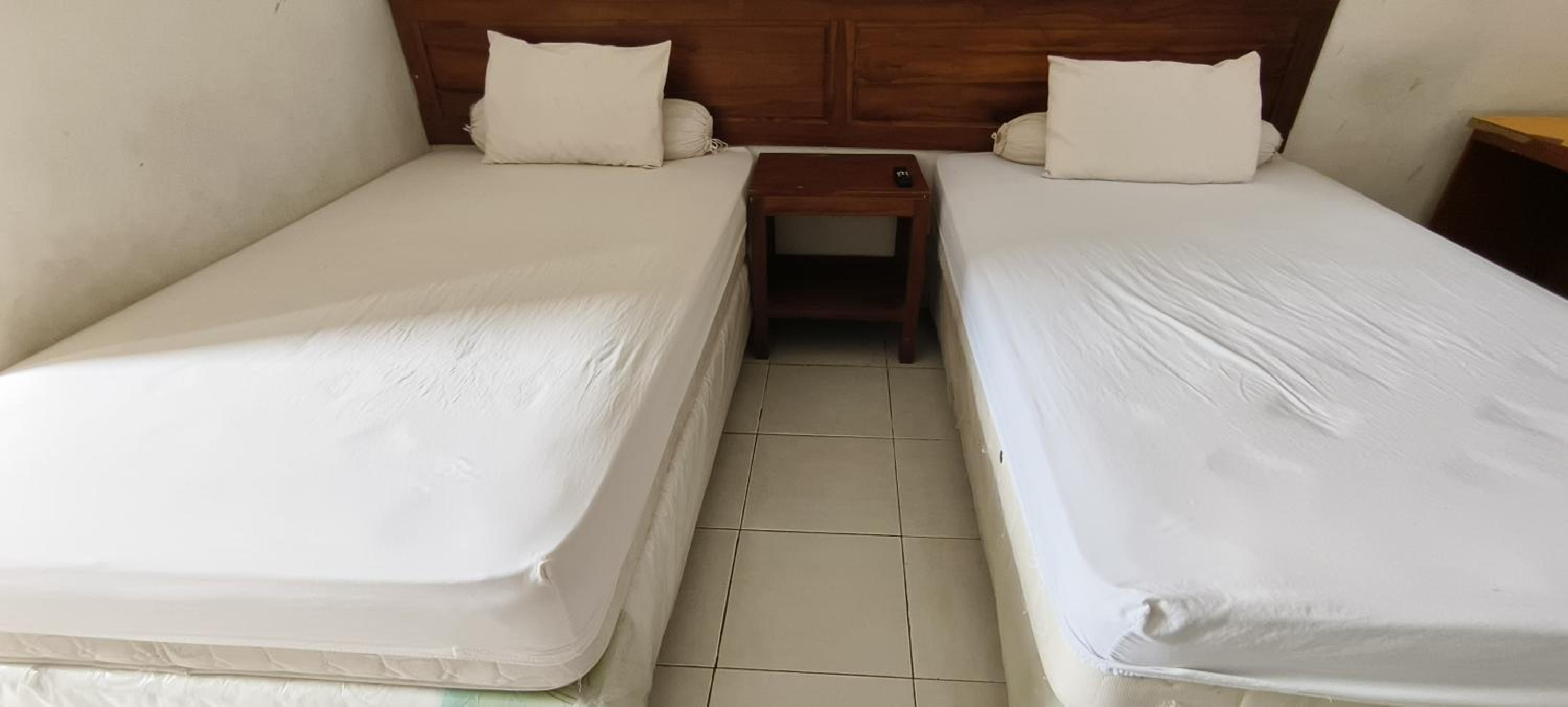 Standard Twin Room - Photo 16