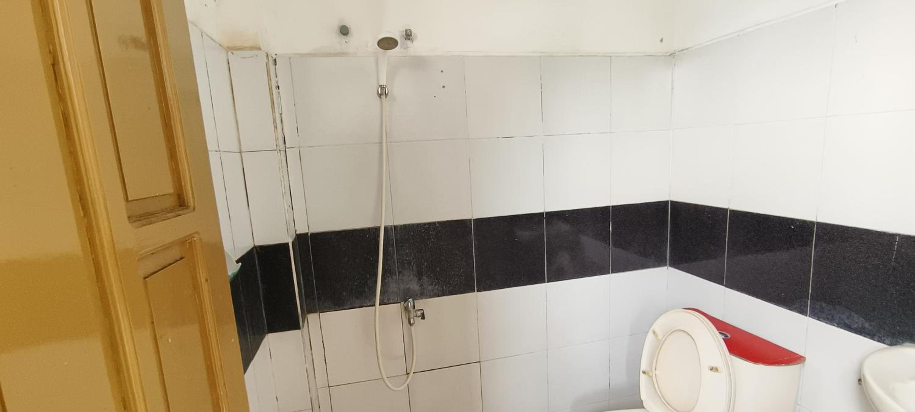 Standard Twin Room - Photo 5