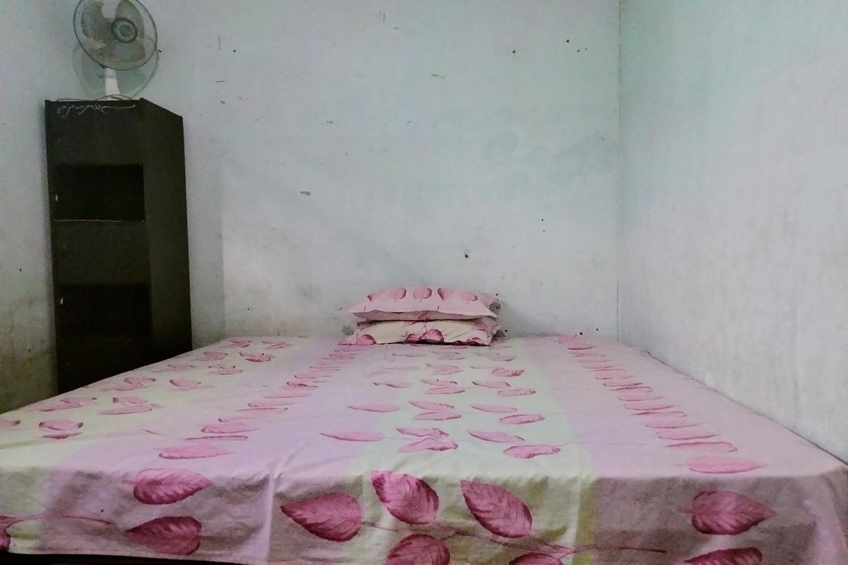 Budget Double Room - Photo 4