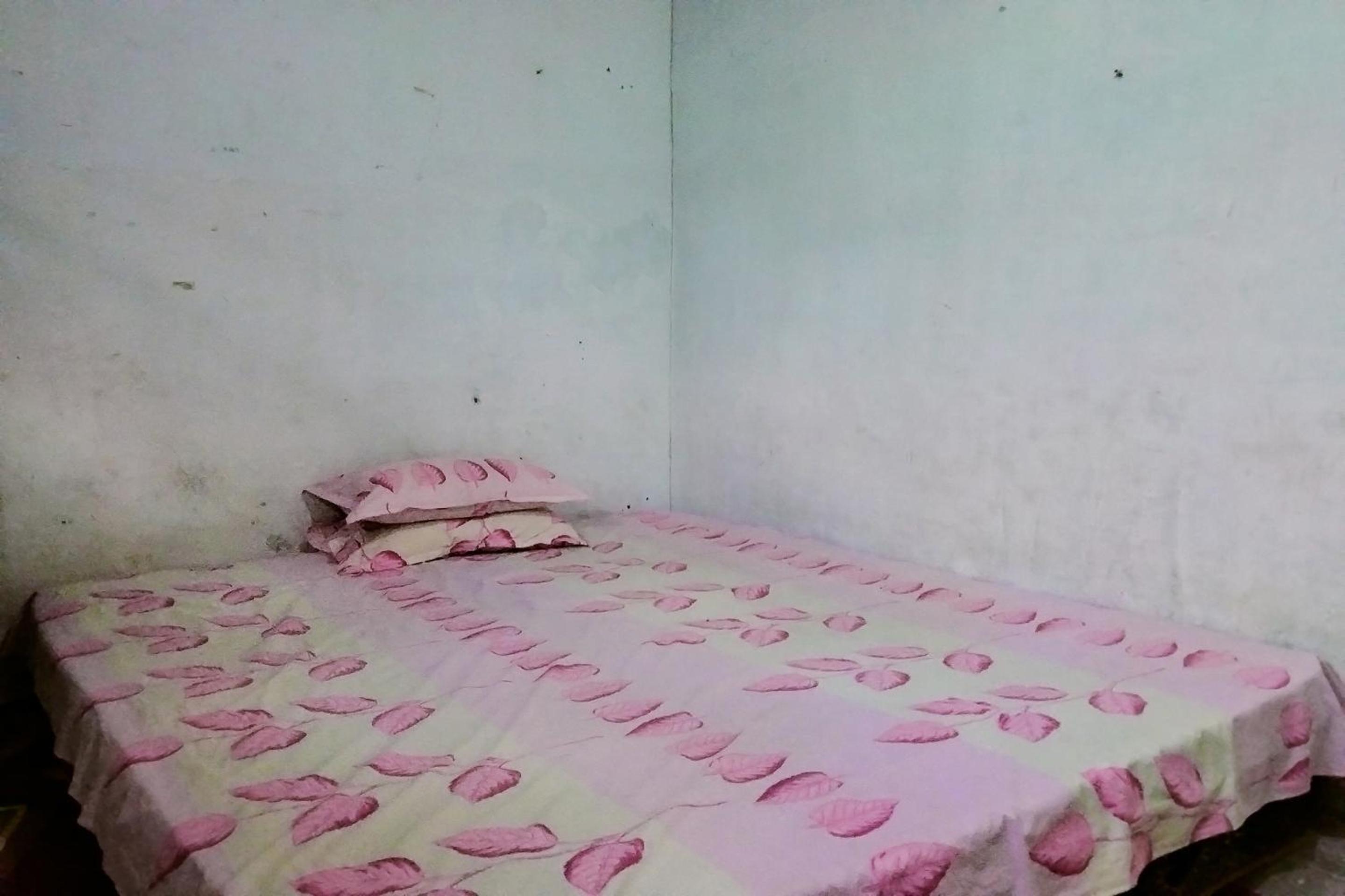 Budget Double Room - Photo 2
