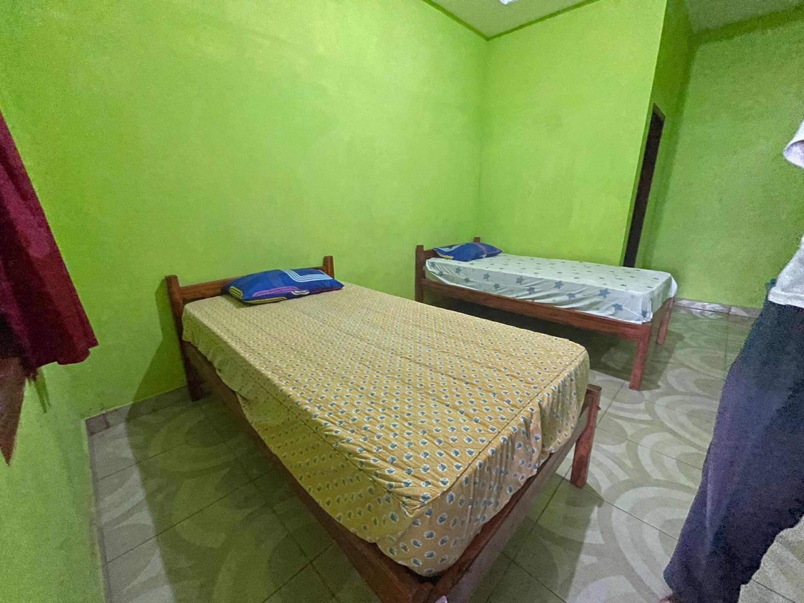 Small Twin Room photo 2