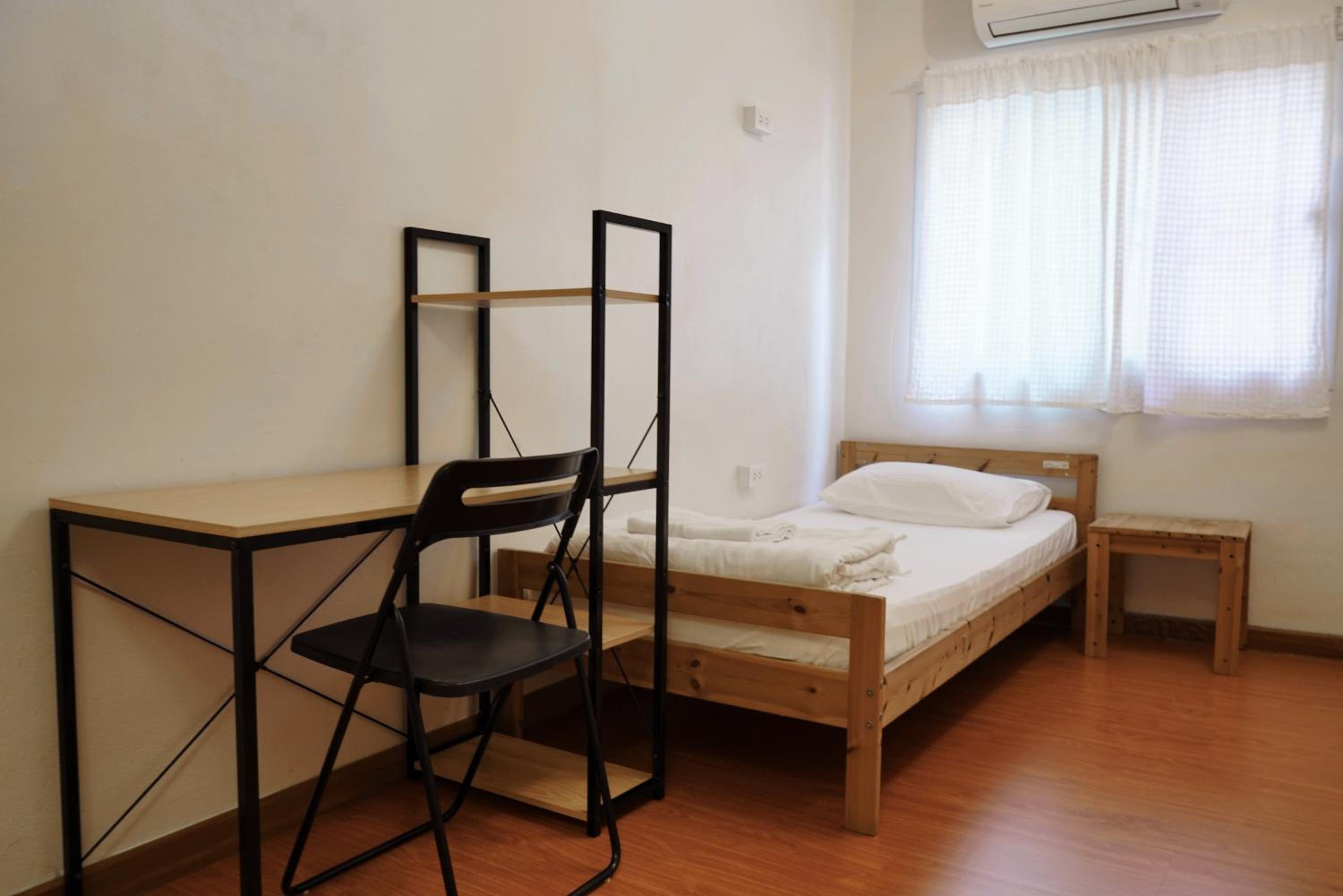 Single Room with Shared Bathroom photo 1